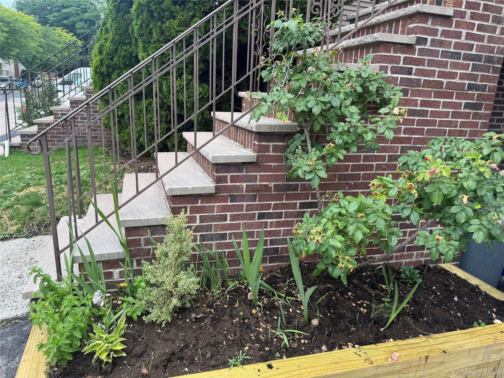 106 Pelhamdale Avenue, Mount Vernon, NY, 3 Bedrooms Bedrooms, 7 Rooms Rooms,2 BathroomsBathrooms,Residential Lease,For Rent,Pelhamdale,0,1012877 106 Pelhamdale Avenue, Mount Vernon, NY, 3 Bedrooms Bedrooms, 7 Rooms Rooms,2 BathroomsBathrooms,Residential Lease,For Rent,Pelhamdale,0,1012877