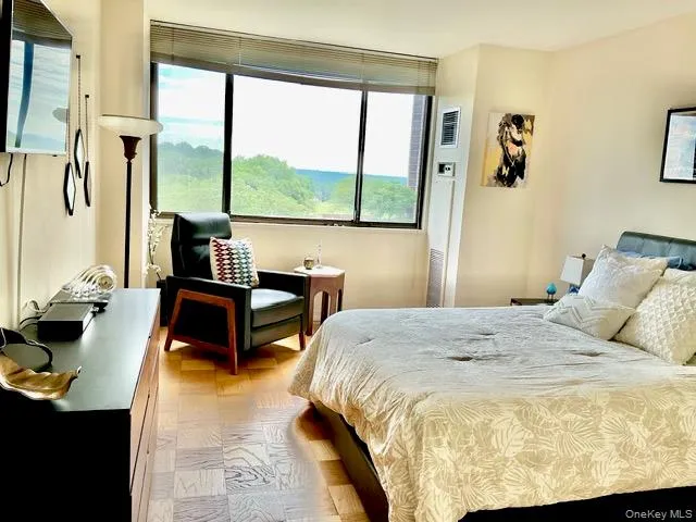 26910 Grand Central Parkway, New York, NY, 1 Bedroom Bedrooms, 3 Rooms Rooms,1 BathroomBathrooms,Residential,For Rent,Grand Central,0,1012879 26910 Grand Central Parkway, New York, NY, 1 Bedroom Bedrooms, 3 Rooms Rooms,1 BathroomBathrooms,Residential,For Rent,Grand Central,0,1012879