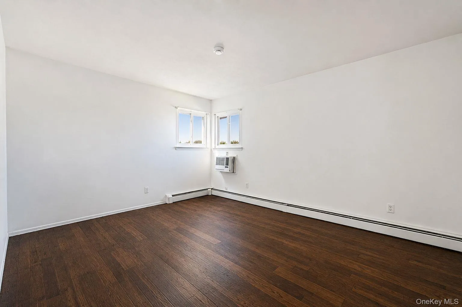 233 Alhambra Avenue, Babylon, NY, 4 Bedrooms Bedrooms, 8 Rooms Rooms,2 BathroomsBathrooms,Residential,For Rent,Alhambra,0,1012884 233 Alhambra Avenue, Babylon, NY, 4 Bedrooms Bedrooms, 8 Rooms Rooms,2 BathroomsBathrooms,Residential,For Rent,Alhambra,0,1012884