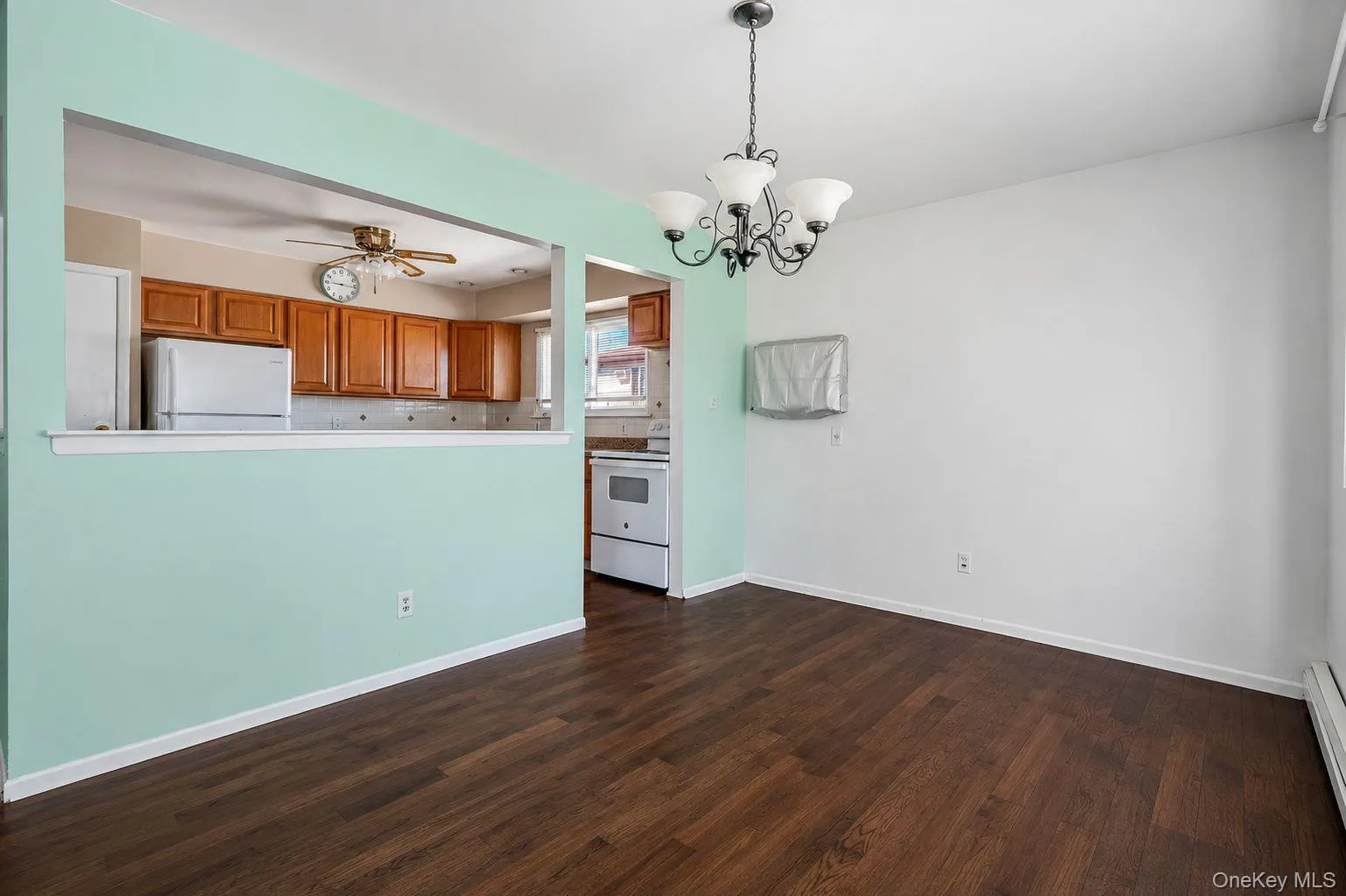 233 Alhambra Avenue, Babylon, NY, 4 Bedrooms Bedrooms, 8 Rooms Rooms,2 BathroomsBathrooms,Residential,For Rent,Alhambra,0,1012884 233 Alhambra Avenue, Babylon, NY, 4 Bedrooms Bedrooms, 8 Rooms Rooms,2 BathroomsBathrooms,Residential,For Rent,Alhambra,0,1012884