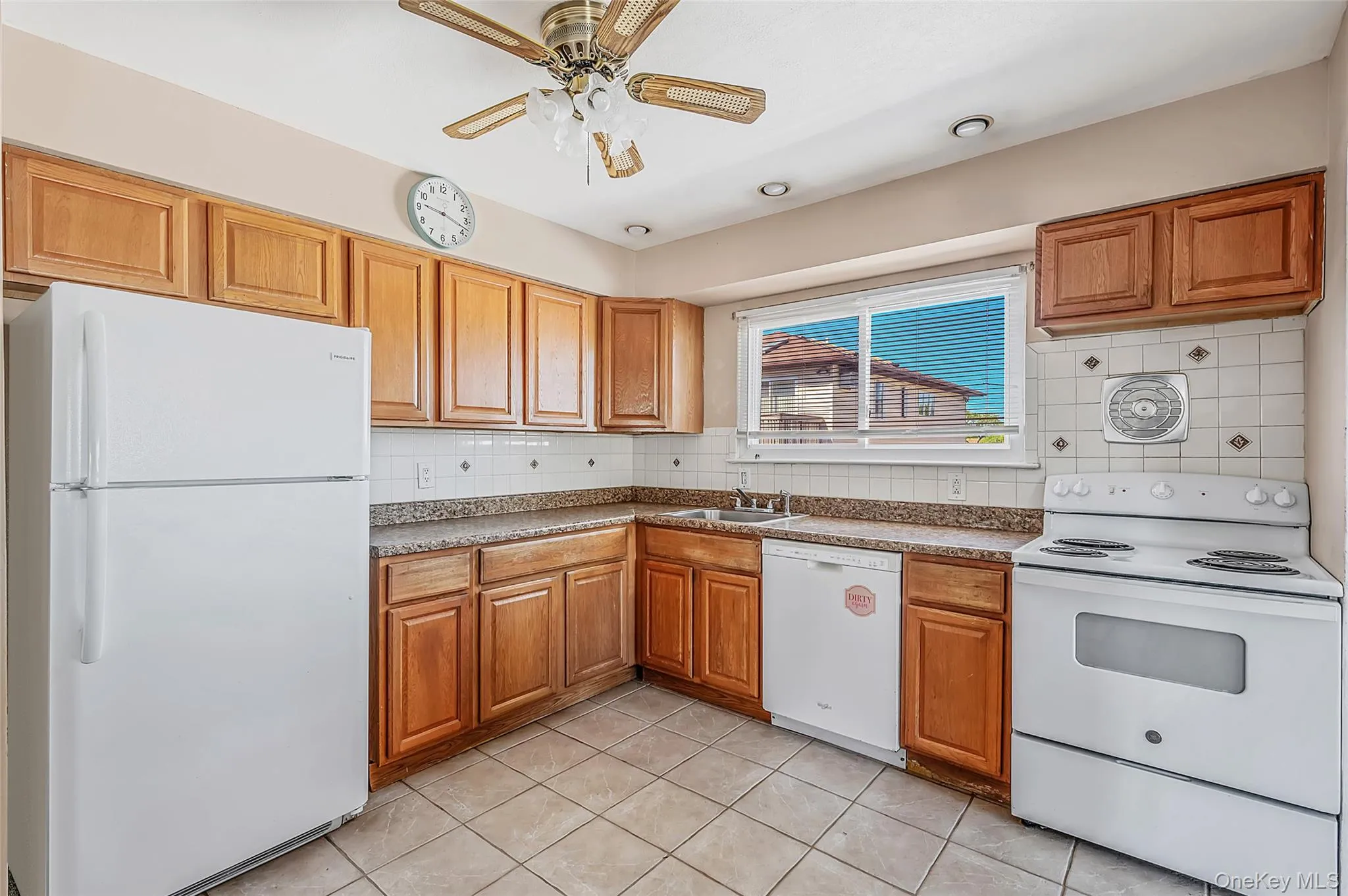 233 Alhambra Avenue, Babylon, NY, 4 Bedrooms Bedrooms, 8 Rooms Rooms,2 BathroomsBathrooms,Residential,For Rent,Alhambra,0,1012884 233 Alhambra Avenue, Babylon, NY, 4 Bedrooms Bedrooms, 8 Rooms Rooms,2 BathroomsBathrooms,Residential,For Rent,Alhambra,0,1012884