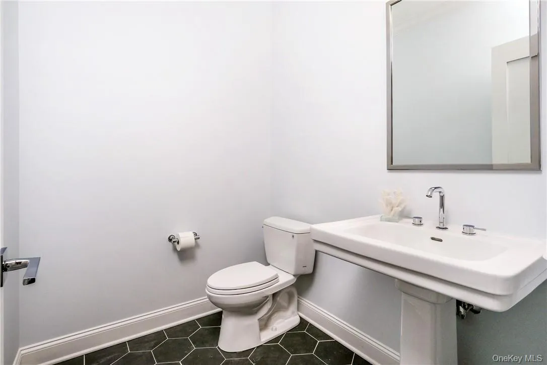 220 Central Avenue, Rye City, NY, 4 Bedrooms Bedrooms, 7 Rooms Rooms,4 BathroomsBathrooms,Residential Lease,For Rent,Central,0,1012885 220 Central Avenue, Rye City, NY, 4 Bedrooms Bedrooms, 7 Rooms Rooms,4 BathroomsBathrooms,Residential Lease,For Rent,Central,0,1012885
