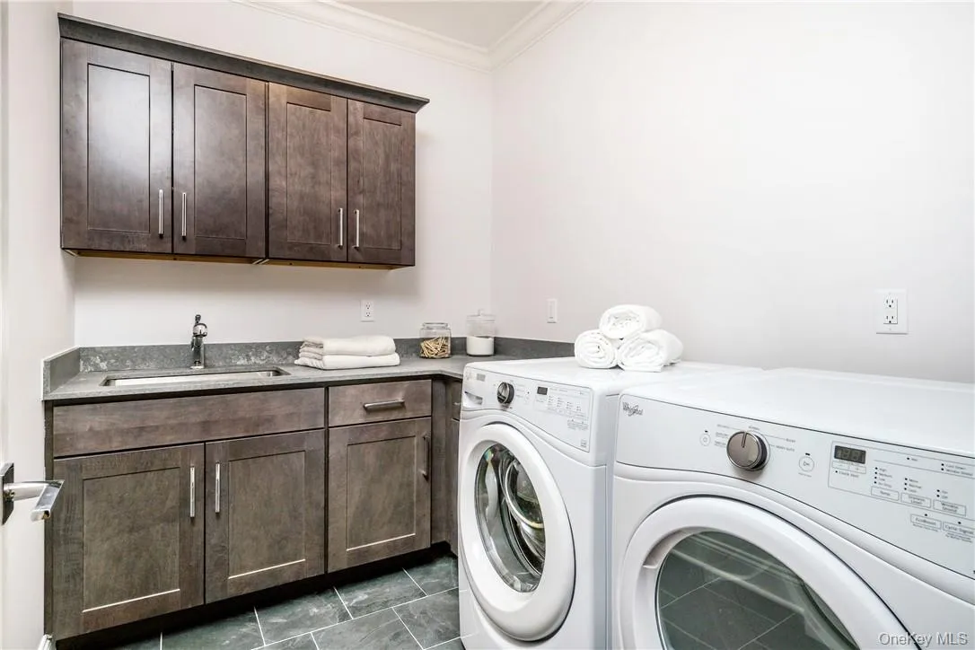 220 Central Avenue, Rye City, NY, 4 Bedrooms Bedrooms, 7 Rooms Rooms,4 BathroomsBathrooms,Residential Lease,For Rent,Central,0,1012885 220 Central Avenue, Rye City, NY, 4 Bedrooms Bedrooms, 7 Rooms Rooms,4 BathroomsBathrooms,Residential Lease,For Rent,Central,0,1012885