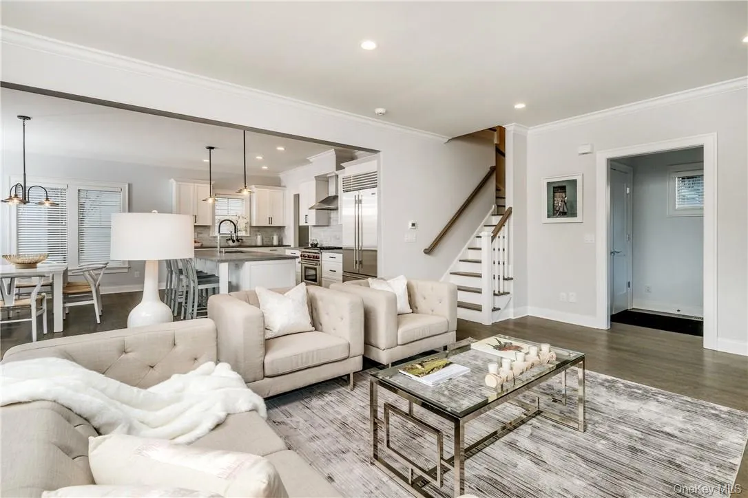 220 Central Avenue, Rye City, NY, 4 Bedrooms Bedrooms, 7 Rooms Rooms,4 BathroomsBathrooms,Residential Lease,For Rent,Central,0,1012885 220 Central Avenue, Rye City, NY, 4 Bedrooms Bedrooms, 7 Rooms Rooms,4 BathroomsBathrooms,Residential Lease,For Rent,Central,0,1012885