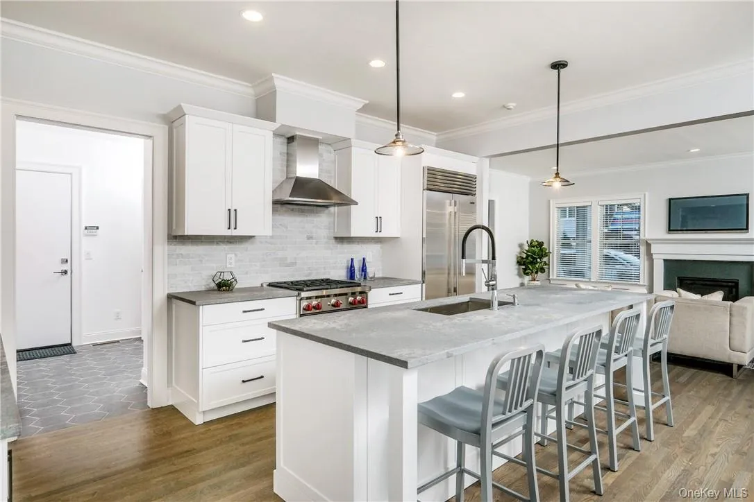220 Central Avenue, Rye City, NY, 4 Bedrooms Bedrooms, 7 Rooms Rooms,4 BathroomsBathrooms,Residential Lease,For Rent,Central,0,1012885 220 Central Avenue, Rye City, NY, 4 Bedrooms Bedrooms, 7 Rooms Rooms,4 BathroomsBathrooms,Residential Lease,For Rent,Central,0,1012885