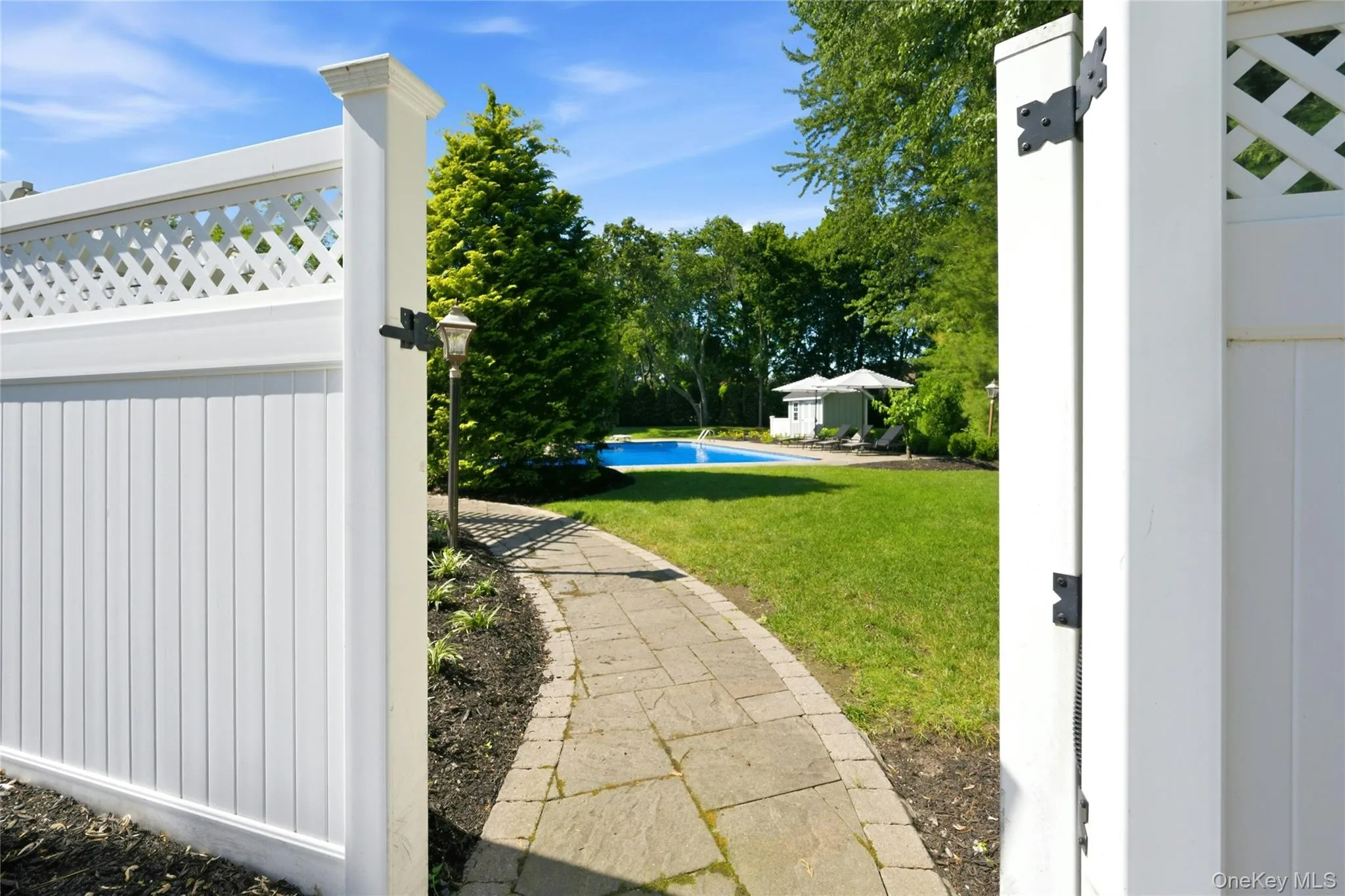 9 Vannina Place, Huntington, NY, 4 Bedrooms Bedrooms, 10 Rooms Rooms,2 BathroomsBathrooms,Residential,For Rent,Vannina,0,1012886 9 Vannina Place, Huntington, NY, 4 Bedrooms Bedrooms, 10 Rooms Rooms,2 BathroomsBathrooms,Residential,For Rent,Vannina,0,1012886