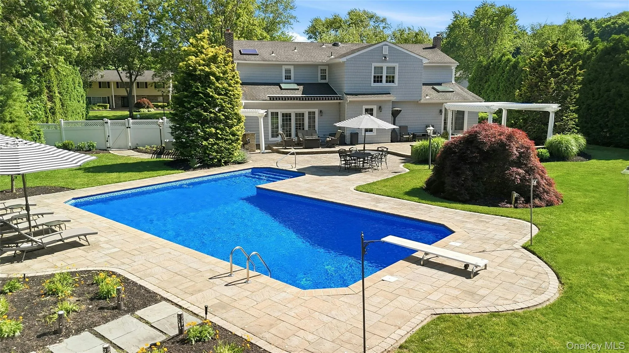 9 Vannina Place, Huntington, NY, 4 Bedrooms Bedrooms, 10 Rooms Rooms,2 BathroomsBathrooms,Residential,For Rent,Vannina,0,1012886 9 Vannina Place, Huntington, NY, 4 Bedrooms Bedrooms, 10 Rooms Rooms,2 BathroomsBathrooms,Residential,For Rent,Vannina,0,1012886
