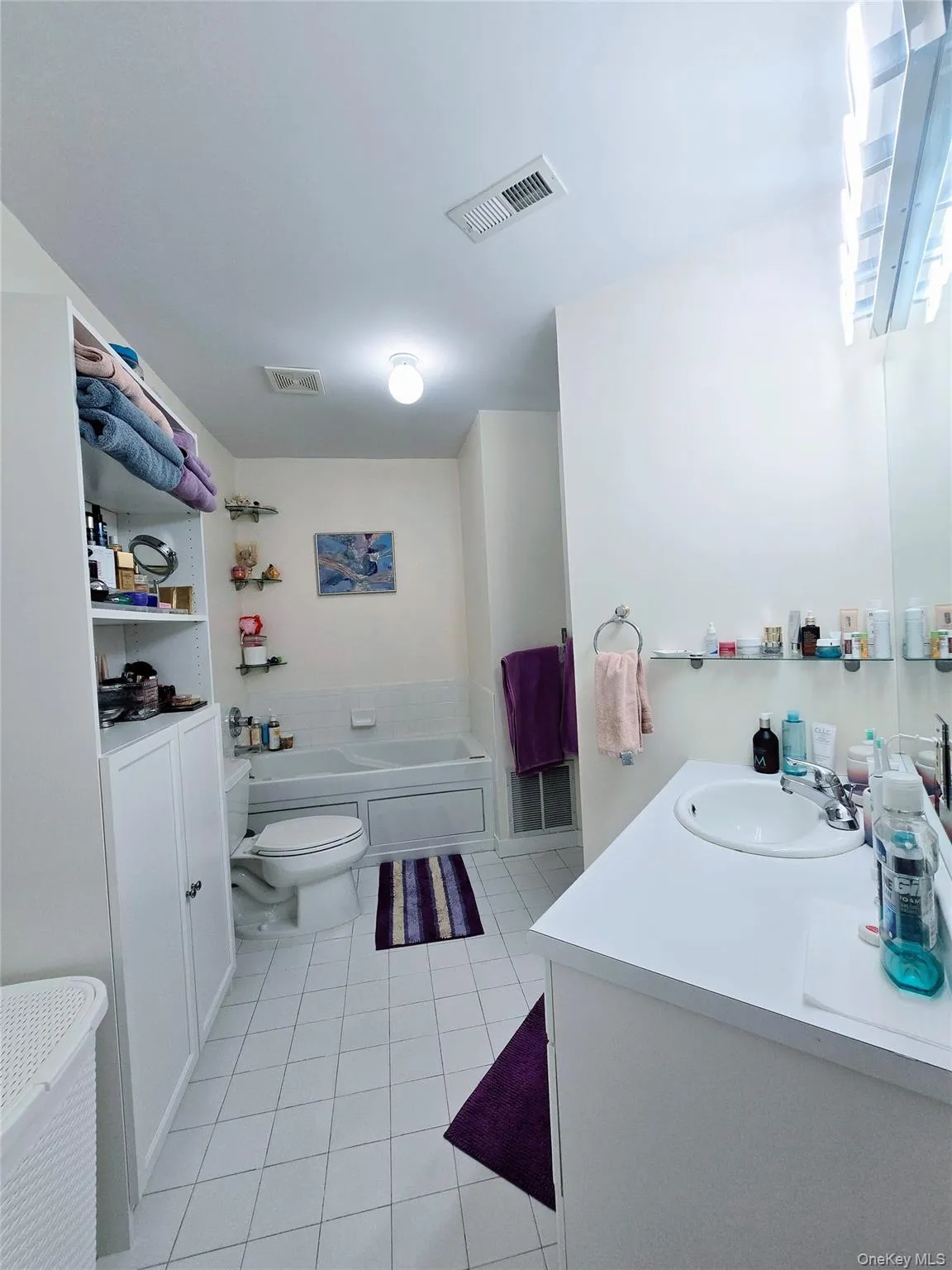 100 Chateau Lane, Mount Pleasant, NY, 3 Bedrooms Bedrooms, 6 Rooms Rooms,2 BathroomsBathrooms,Residential Lease,For Rent,Chateau,0,1012888 100 Chateau Lane, Mount Pleasant, NY, 3 Bedrooms Bedrooms, 6 Rooms Rooms,2 BathroomsBathrooms,Residential Lease,For Rent,Chateau,0,1012888