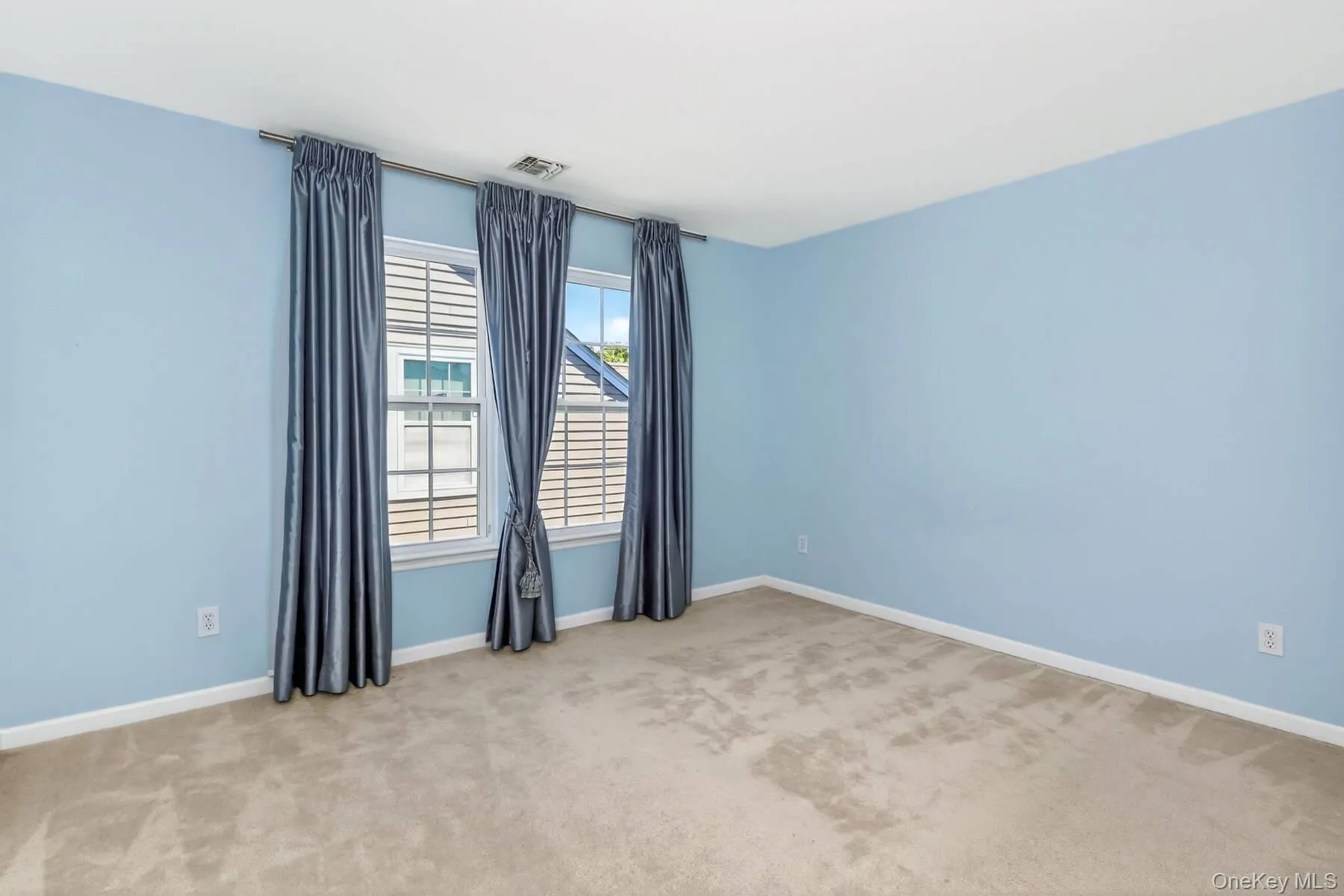 112 Ashley, Southampton, NY, 3 Bedrooms Bedrooms, 7 Rooms Rooms,3 BathroomsBathrooms,Residential,For Rent,Ashley,0,1012889 112 Ashley, Southampton, NY, 3 Bedrooms Bedrooms, 7 Rooms Rooms,3 BathroomsBathrooms,Residential,For Rent,Ashley,0,1012889