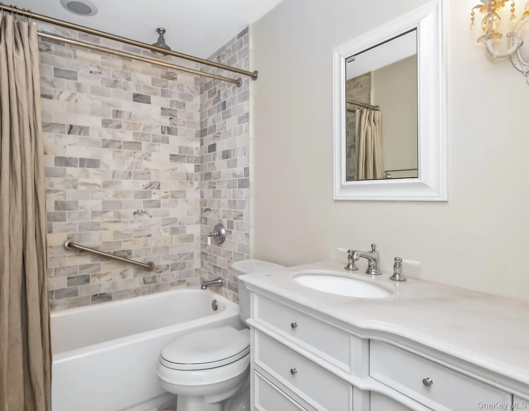 112 Ashley, Southampton, NY, 3 Bedrooms Bedrooms, 7 Rooms Rooms,3 BathroomsBathrooms,Residential,For Rent,Ashley,0,1012889 112 Ashley, Southampton, NY, 3 Bedrooms Bedrooms, 7 Rooms Rooms,3 BathroomsBathrooms,Residential,For Rent,Ashley,0,1012889