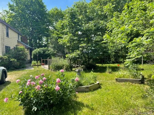 Rear yard Rear yard