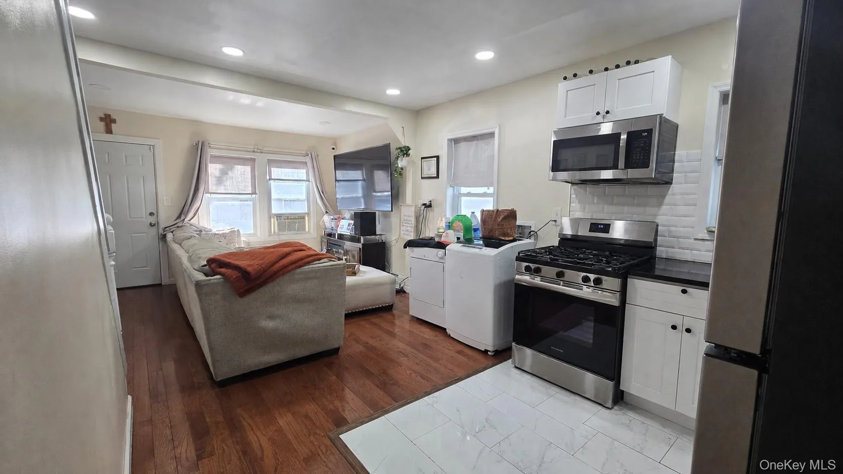 12933 135th Place, New York, NY, 3 Bedrooms Bedrooms, 7 Rooms Rooms,1 BathroomBathrooms,Residential,For Rent,135th,0,1012898 12933 135th Place, New York, NY, 3 Bedrooms Bedrooms, 7 Rooms Rooms,1 BathroomBathrooms,Residential,For Rent,135th,0,1012898