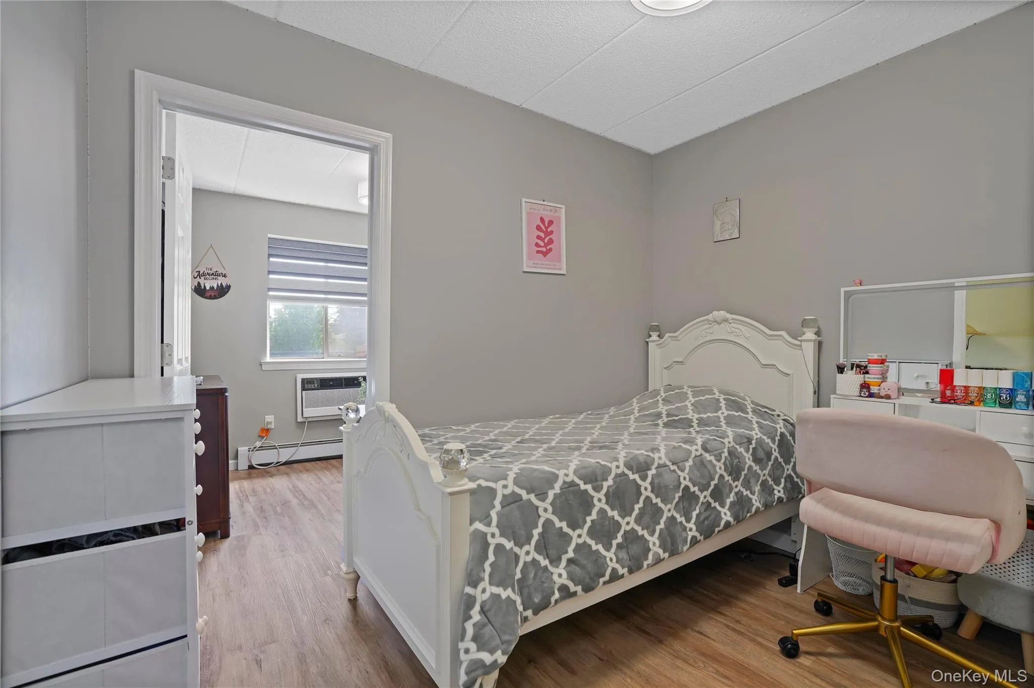 61-12 69th Street, New York, NY, 2 Bedrooms Bedrooms, 7 Rooms Rooms,2 BathroomsBathrooms,Residential,For Rent,69th Street,0,1012902 61-12 69th Street, New York, NY, 2 Bedrooms Bedrooms, 7 Rooms Rooms,2 BathroomsBathrooms,Residential,For Rent,69th Street,0,1012902