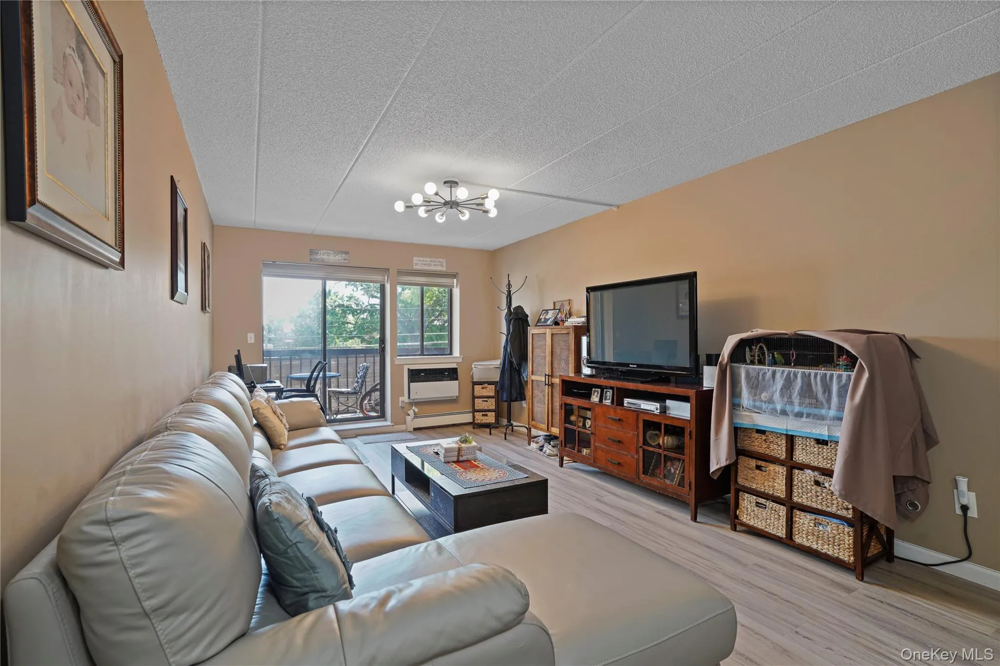61-12 69th Street, New York, NY, 2 Bedrooms Bedrooms, 7 Rooms Rooms,2 BathroomsBathrooms,Residential,For Rent,69th Street,0,1012902 61-12 69th Street, New York, NY, 2 Bedrooms Bedrooms, 7 Rooms Rooms,2 BathroomsBathrooms,Residential,For Rent,69th Street,0,1012902