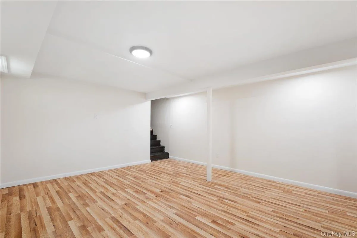 5 Hemlock Road, Greenburgh, NY, 4 Bedrooms Bedrooms, 8 Rooms Rooms,2 BathroomsBathrooms,Residential,For Rent,Hemlock,0,1012903 5 Hemlock Road, Greenburgh, NY, 4 Bedrooms Bedrooms, 8 Rooms Rooms,2 BathroomsBathrooms,Residential,For Rent,Hemlock,0,1012903