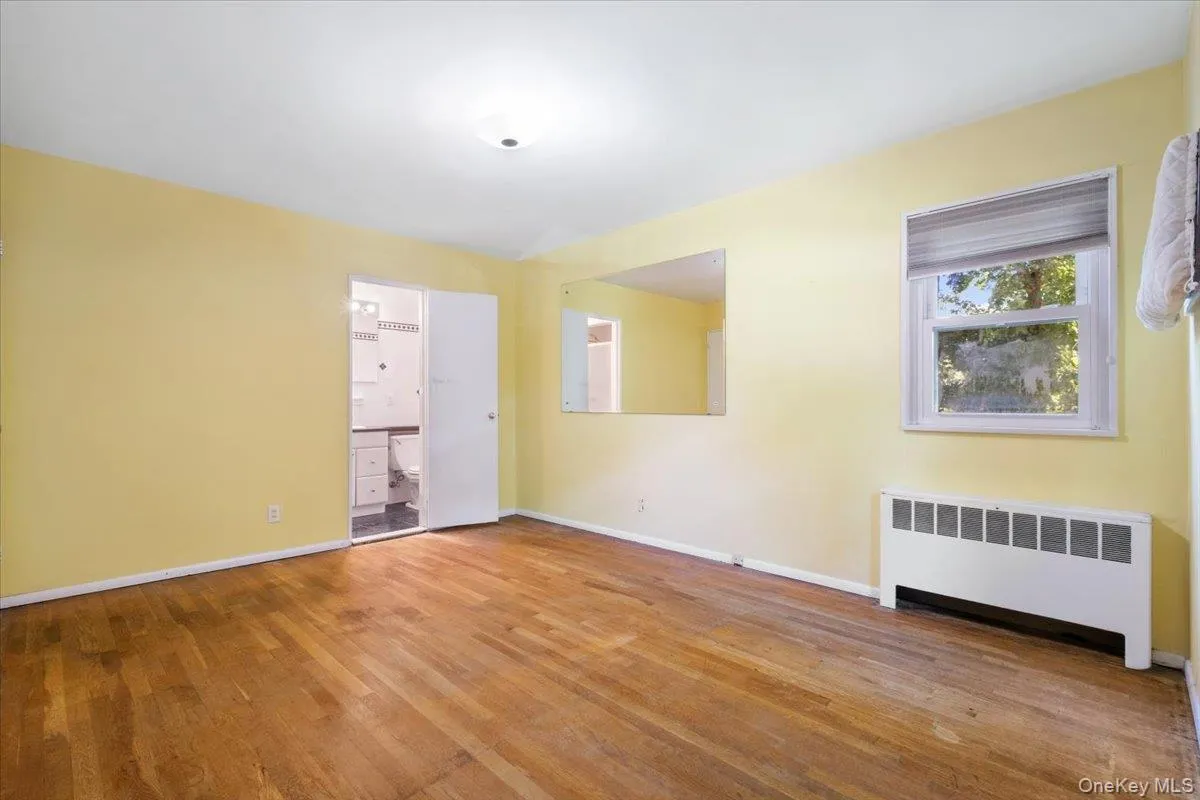 5 Hemlock Road, Greenburgh, NY, 4 Bedrooms Bedrooms, 8 Rooms Rooms,2 BathroomsBathrooms,Residential,For Rent,Hemlock,0,1012903 5 Hemlock Road, Greenburgh, NY, 4 Bedrooms Bedrooms, 8 Rooms Rooms,2 BathroomsBathrooms,Residential,For Rent,Hemlock,0,1012903
