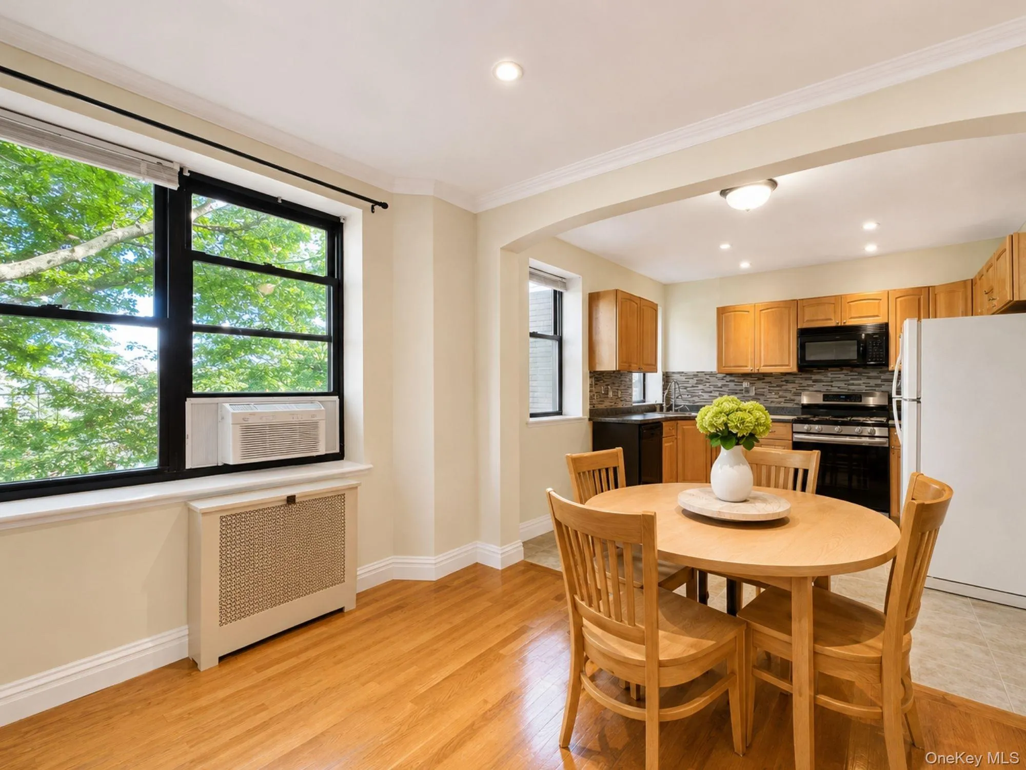 21-44 78 Street, New York, NY, 2 Bedrooms Bedrooms, 4 Rooms Rooms,1 BathroomBathrooms,Residential,For Rent,78,0,1012905 21-44 78 Street, New York, NY, 2 Bedrooms Bedrooms, 4 Rooms Rooms,1 BathroomBathrooms,Residential,For Rent,78,0,1012905