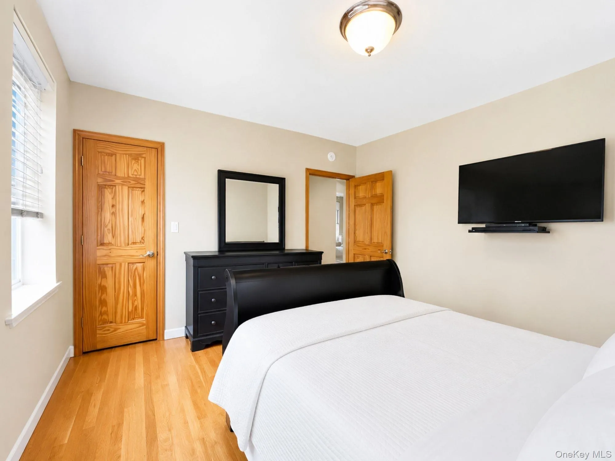 21-44 78 Street, New York, NY, 2 Bedrooms Bedrooms, 4 Rooms Rooms,1 BathroomBathrooms,Residential,For Rent,78,0,1012905 21-44 78 Street, New York, NY, 2 Bedrooms Bedrooms, 4 Rooms Rooms,1 BathroomBathrooms,Residential,For Rent,78,0,1012905