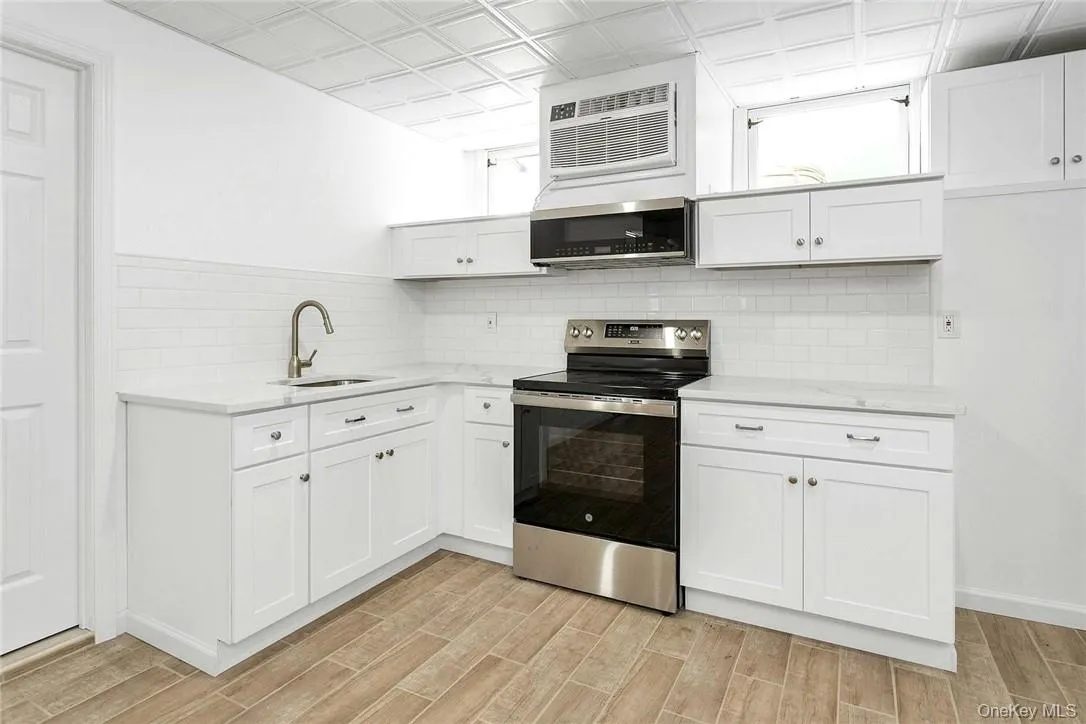 1970 Main Street, Yorktown, NY, 1 Bedroom Bedrooms, 2 Rooms Rooms,1 BathroomBathrooms,Residential Lease,For Rent,Main,0,1012906 1970 Main Street, Yorktown, NY, 1 Bedroom Bedrooms, 2 Rooms Rooms,1 BathroomBathrooms,Residential Lease,For Rent,Main,0,1012906