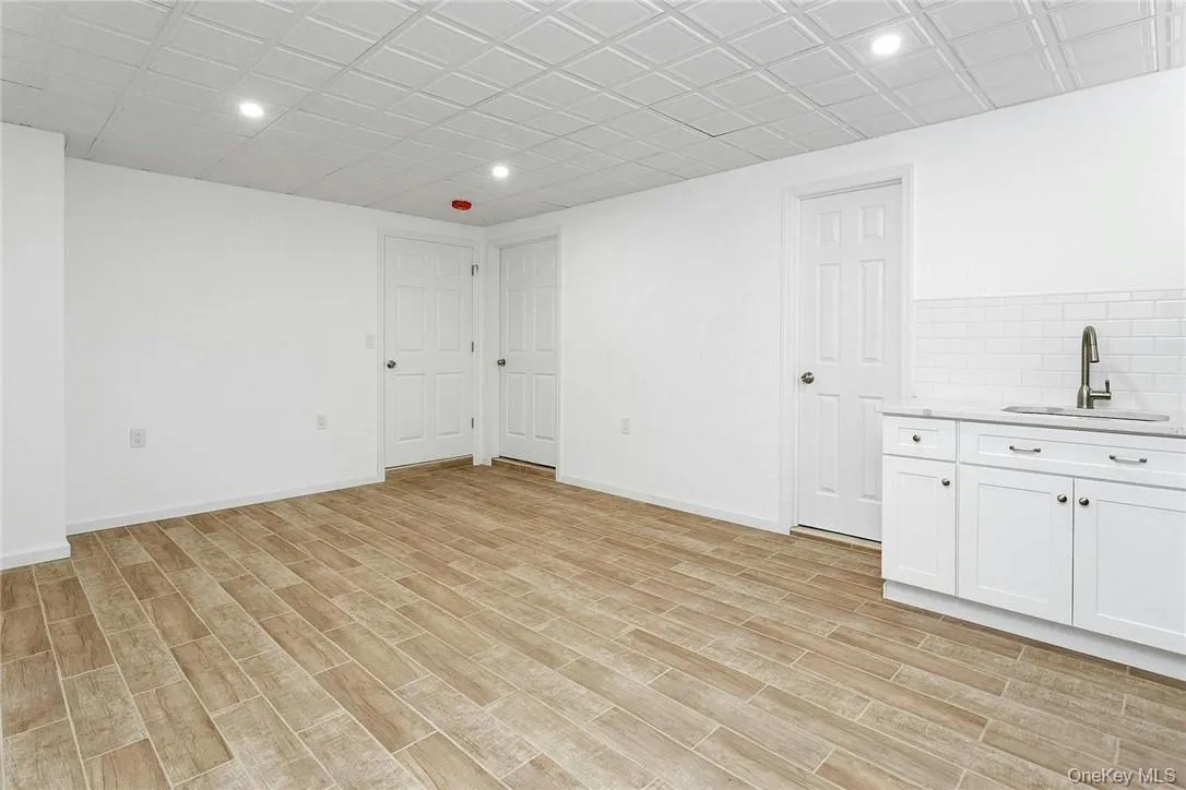 1970 Main Street, Yorktown, NY, 1 Bedroom Bedrooms, 2 Rooms Rooms,1 BathroomBathrooms,Residential Lease,For Rent,Main,0,1012906 1970 Main Street, Yorktown, NY, 1 Bedroom Bedrooms, 2 Rooms Rooms,1 BathroomBathrooms,Residential Lease,For Rent,Main,0,1012906