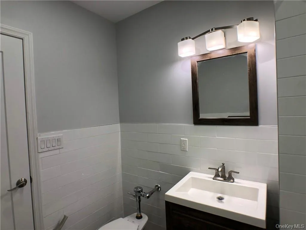 168-170 Myrtle Boulevard, Mamaroneck, NY, 3 Rooms Rooms,1 BathroomBathrooms,Residential Lease,For Rent,Myrtle,0,1012907 168-170 Myrtle Boulevard, Mamaroneck, NY, 3 Rooms Rooms,1 BathroomBathrooms,Residential Lease,For Rent,Myrtle,0,1012907