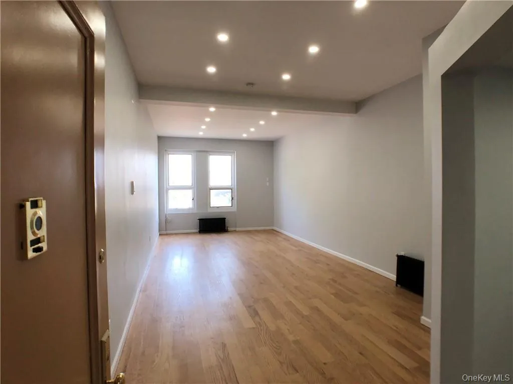 168-170 Myrtle Boulevard, Mamaroneck, NY, 3 Rooms Rooms,1 BathroomBathrooms,Residential Lease,For Rent,Myrtle,0,1012907 168-170 Myrtle Boulevard, Mamaroneck, NY, 3 Rooms Rooms,1 BathroomBathrooms,Residential Lease,For Rent,Myrtle,0,1012907