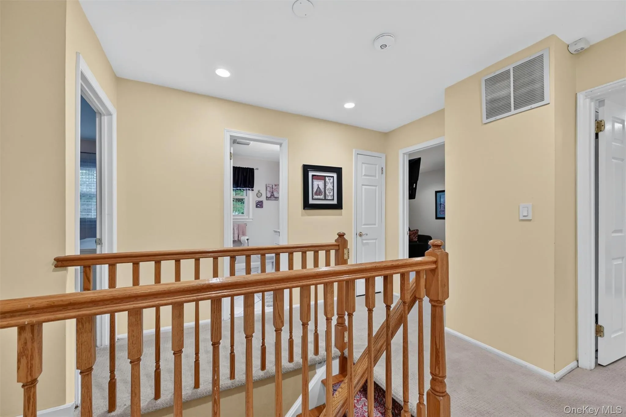 14 Tyler Place, Clarkstown, NY, 4 Bedrooms Bedrooms, 10 Rooms Rooms,2 BathroomsBathrooms,Residential,For Rent,Tyler,0,KEY1012908 14 Tyler Place, Clarkstown, NY, 4 Bedrooms Bedrooms, 10 Rooms Rooms,2 BathroomsBathrooms,Residential,For Rent,Tyler,0,KEY1012908