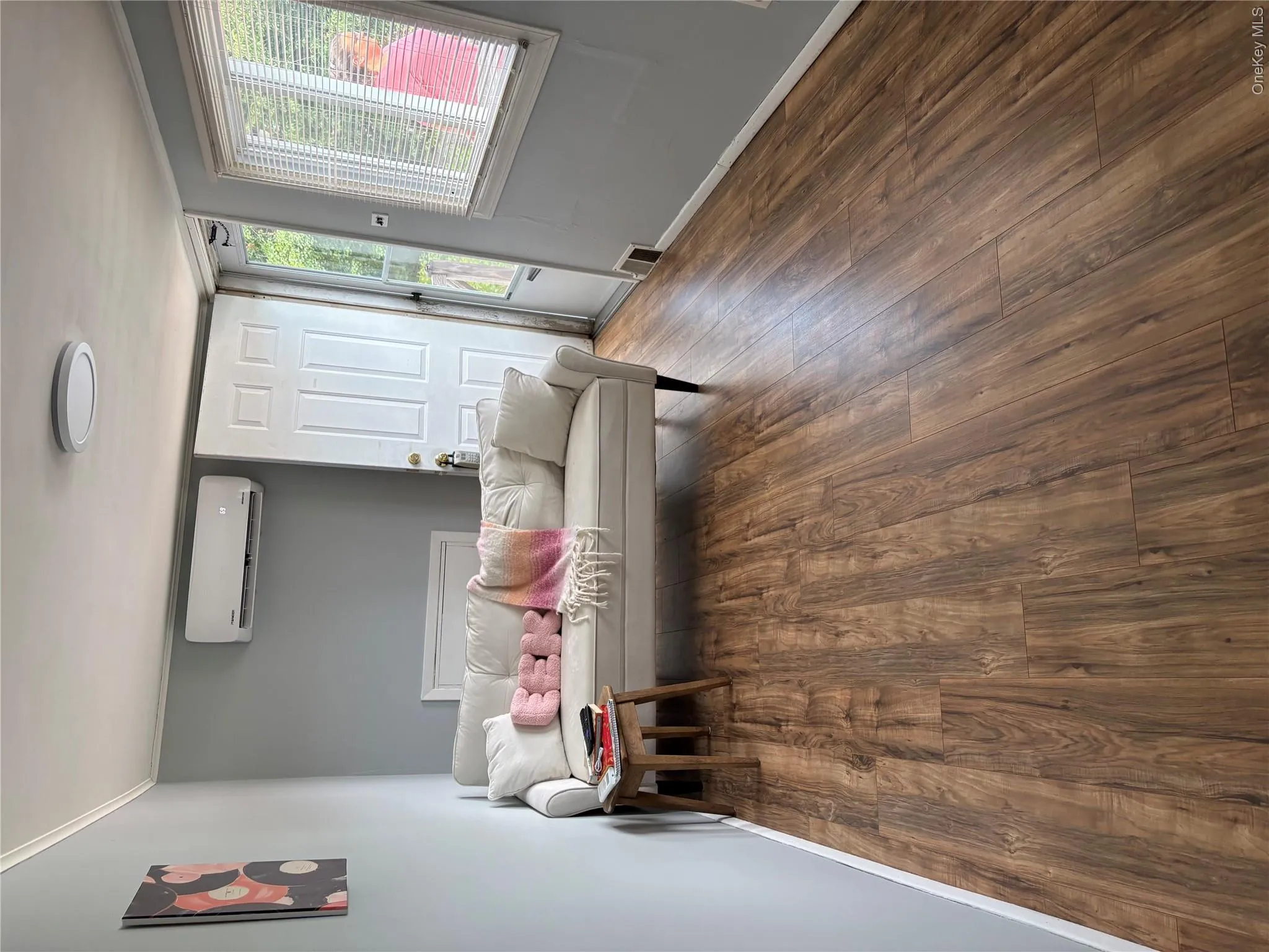 Ductless unit provides cac and additional heat if desired. Ductless unit provides cac and additional heat if desired.