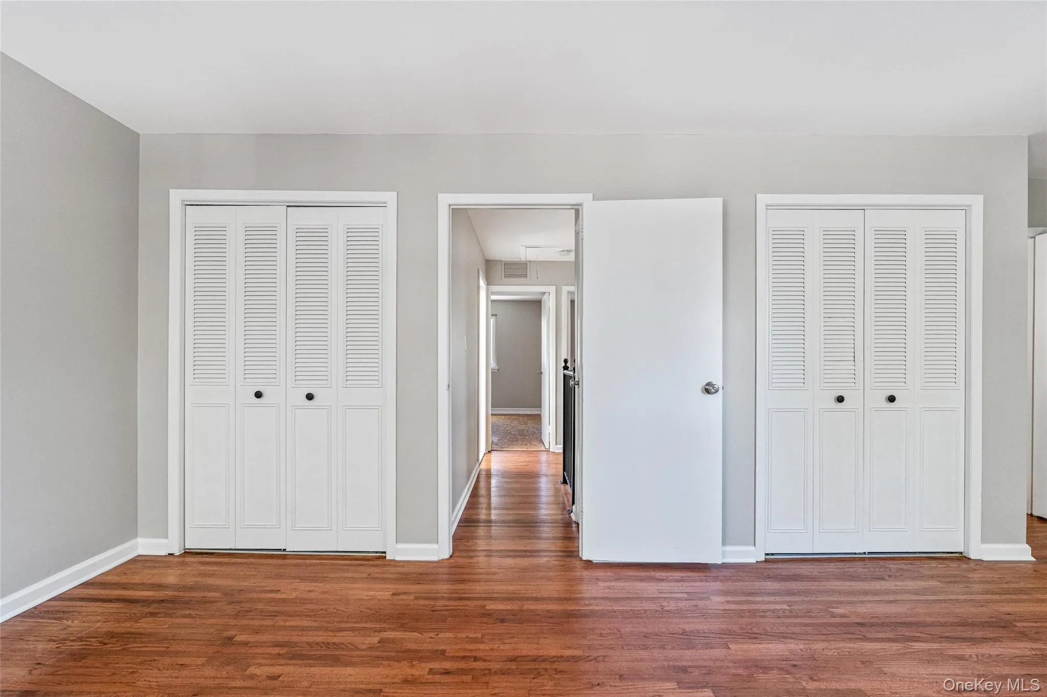 175-03 Peck Avenue, New York, NY, 3 Bedrooms Bedrooms, 8 Rooms Rooms,2 BathroomsBathrooms,Residential Lease,For Rent,Peck,0,1012913 175-03 Peck Avenue, New York, NY, 3 Bedrooms Bedrooms, 8 Rooms Rooms,2 BathroomsBathrooms,Residential Lease,For Rent,Peck,0,1012913