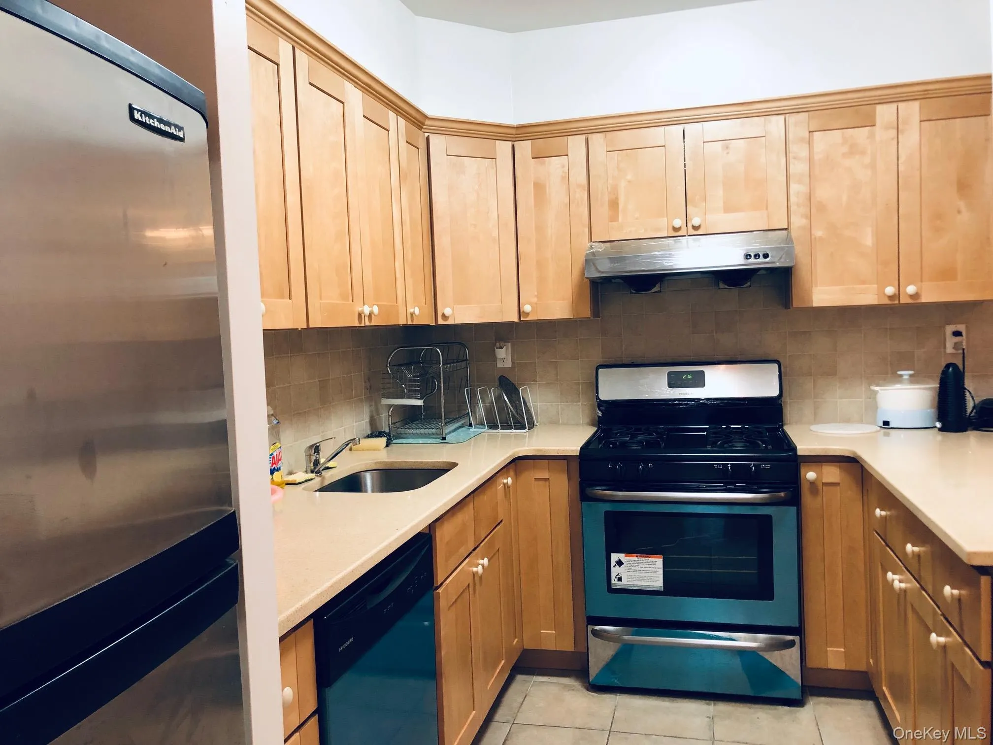 42-31 Colden Street, New York, NY, 4 Bedrooms Bedrooms, 7 Rooms Rooms,2 BathroomsBathrooms,Residential,For Rent,Colden,0,1012916 42-31 Colden Street, New York, NY, 4 Bedrooms Bedrooms, 7 Rooms Rooms,2 BathroomsBathrooms,Residential,For Rent,Colden,0,1012916