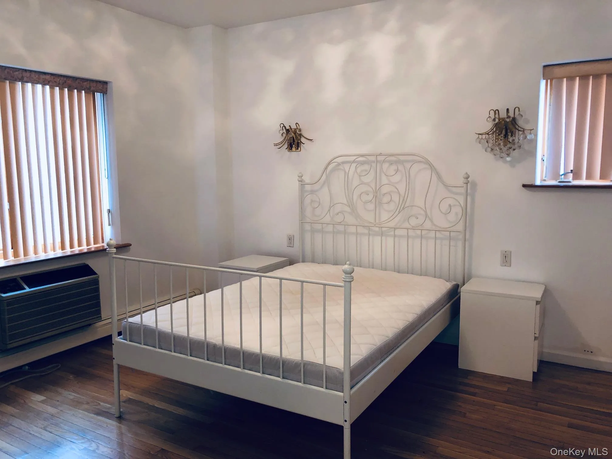 42-31 Colden Street, New York, NY, 4 Bedrooms Bedrooms, 7 Rooms Rooms,2 BathroomsBathrooms,Residential,For Rent,Colden,0,1012916 42-31 Colden Street, New York, NY, 4 Bedrooms Bedrooms, 7 Rooms Rooms,2 BathroomsBathrooms,Residential,For Rent,Colden,0,1012916