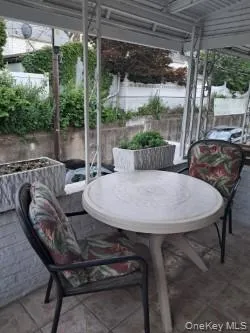 6064 70th Street, New York, NY, 3 Bedrooms Bedrooms, 7 Rooms Rooms,1 BathroomBathrooms,Residential Lease,For Rent,70th,0,1012917 6064 70th Street, New York, NY, 3 Bedrooms Bedrooms, 7 Rooms Rooms,1 BathroomBathrooms,Residential Lease,For Rent,70th,0,1012917