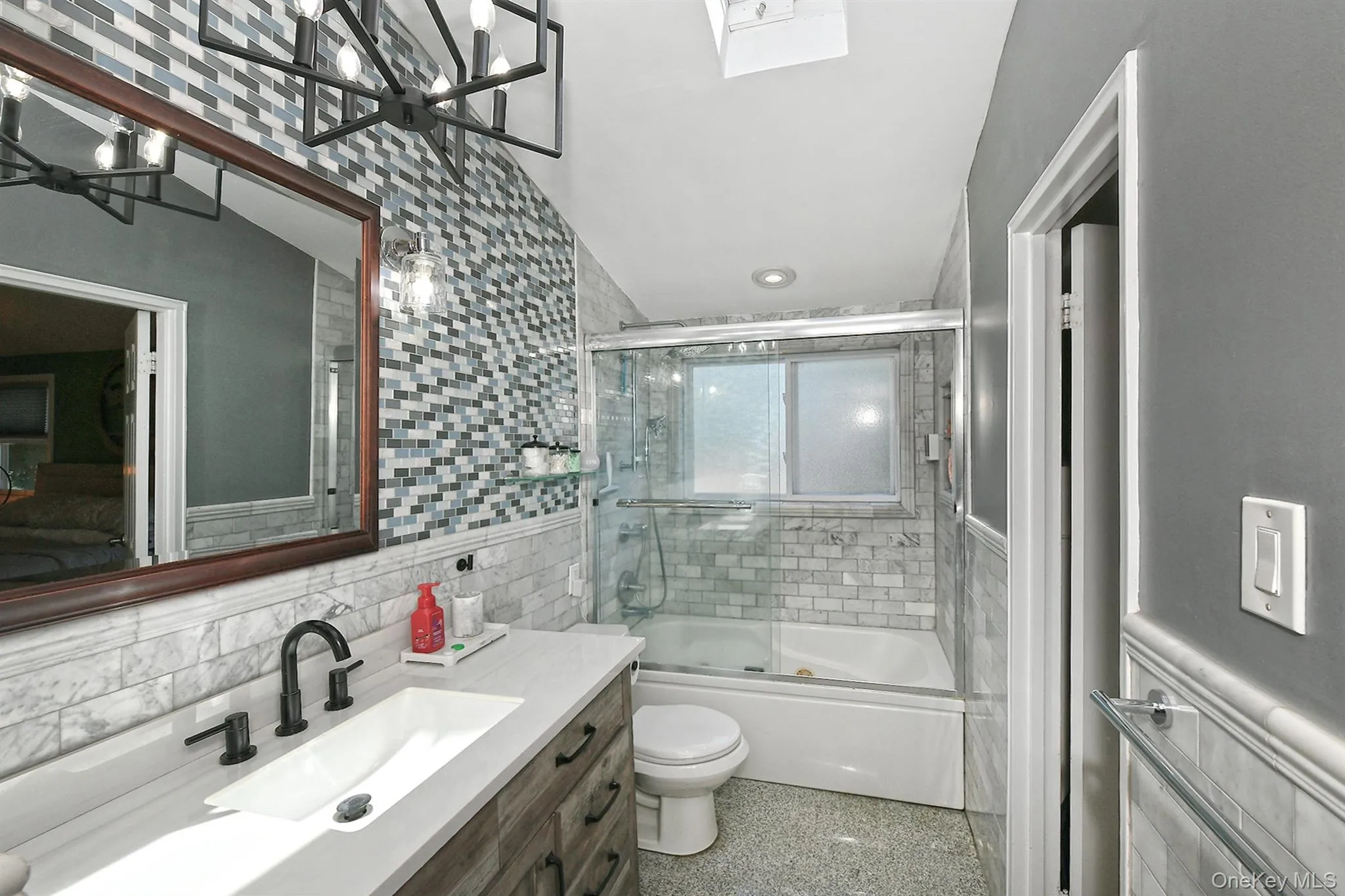 183 6th Avenue, Brookhaven, NY, 4 Bedrooms Bedrooms, 9 Rooms Rooms,2 BathroomsBathrooms,Residential,For Rent,6th,0,1012922 183 6th Avenue, Brookhaven, NY, 4 Bedrooms Bedrooms, 9 Rooms Rooms,2 BathroomsBathrooms,Residential,For Rent,6th,0,1012922