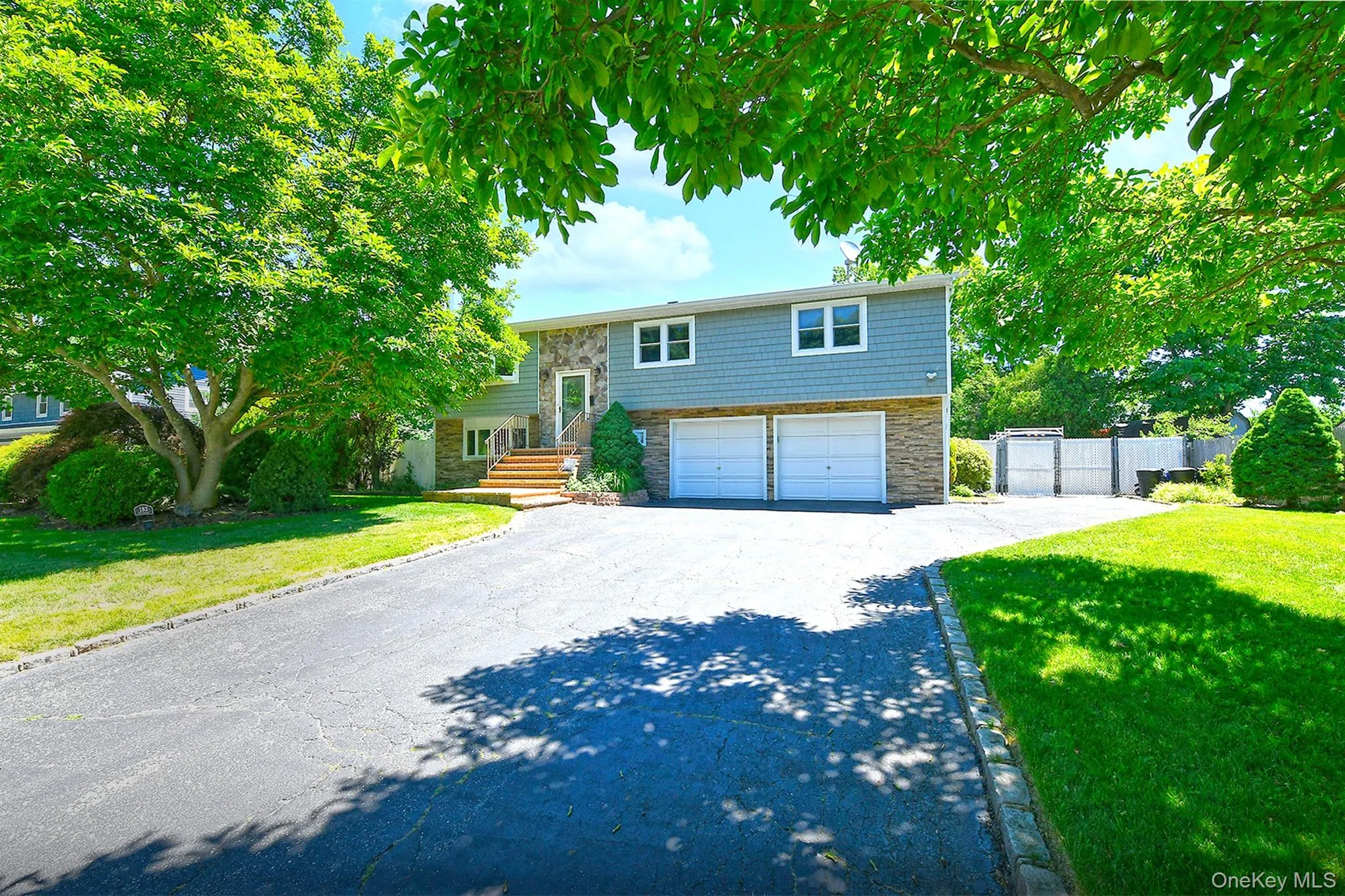 183 6th Avenue, Brookhaven, NY, 4 Bedrooms Bedrooms, 9 Rooms Rooms,2 BathroomsBathrooms,Residential,For Rent,6th,0,1012922 183 6th Avenue, Brookhaven, NY, 4 Bedrooms Bedrooms, 9 Rooms Rooms,2 BathroomsBathrooms,Residential,For Rent,6th,0,1012922