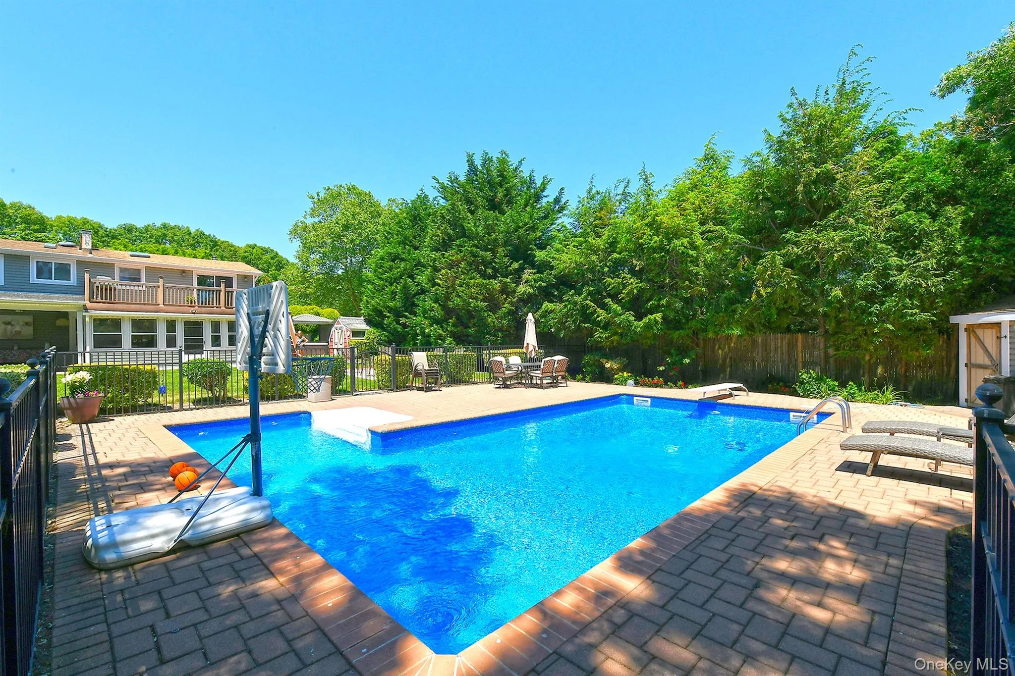 183 6th Avenue, Brookhaven, NY, 4 Bedrooms Bedrooms, 9 Rooms Rooms,2 BathroomsBathrooms,Residential,For Rent,6th,0,1012922 183 6th Avenue, Brookhaven, NY, 4 Bedrooms Bedrooms, 9 Rooms Rooms,2 BathroomsBathrooms,Residential,For Rent,6th,0,1012922