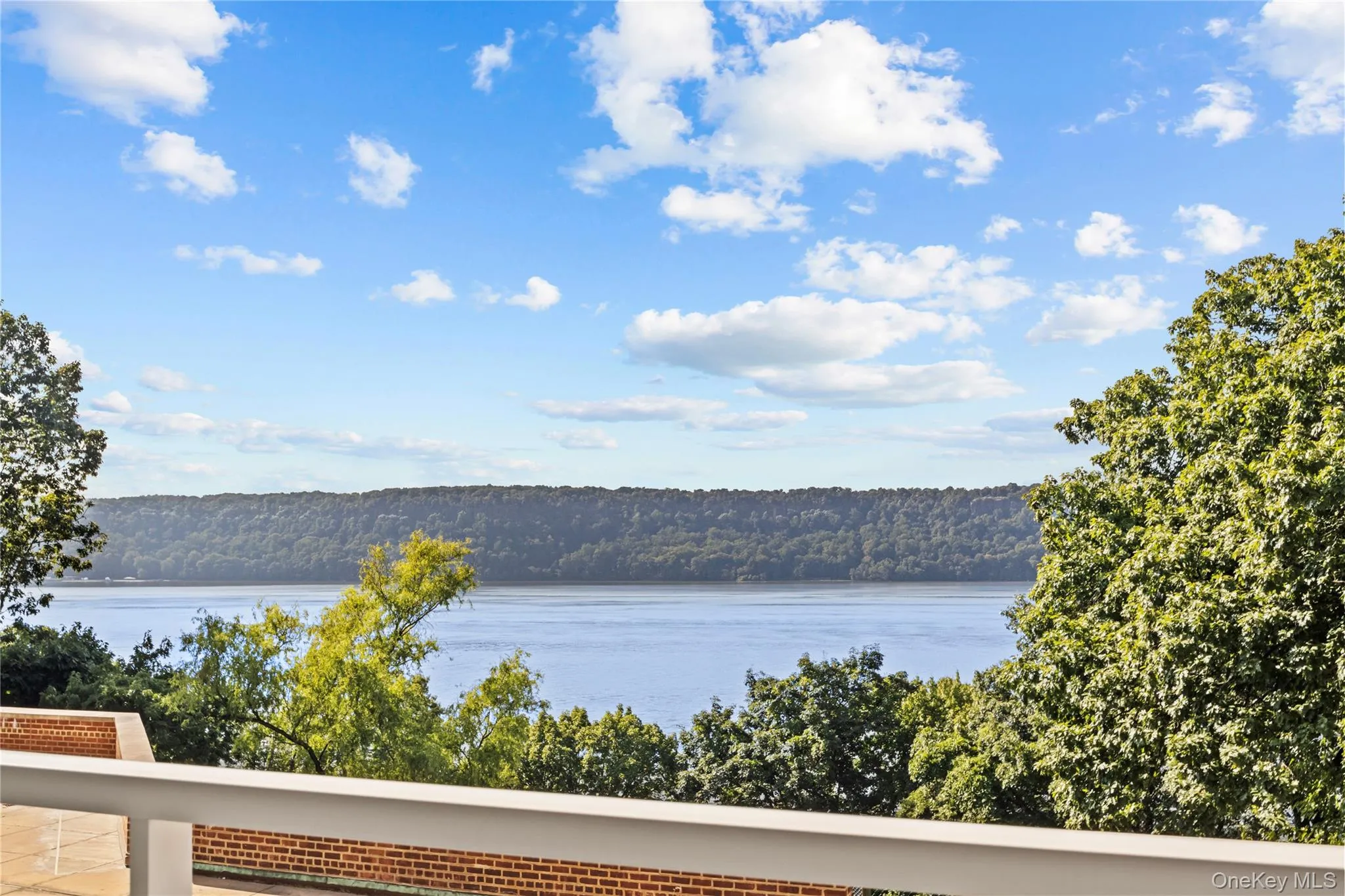 2575 Palisade Avenue, New York, NY, 2 Bedrooms Bedrooms, 5 Rooms Rooms,1 BathroomBathrooms,Residential,For Rent,Palisade,0,KEY1012927 2575 Palisade Avenue, New York, NY, 2 Bedrooms Bedrooms, 5 Rooms Rooms,1 BathroomBathrooms,Residential,For Rent,Palisade,0,KEY1012927
