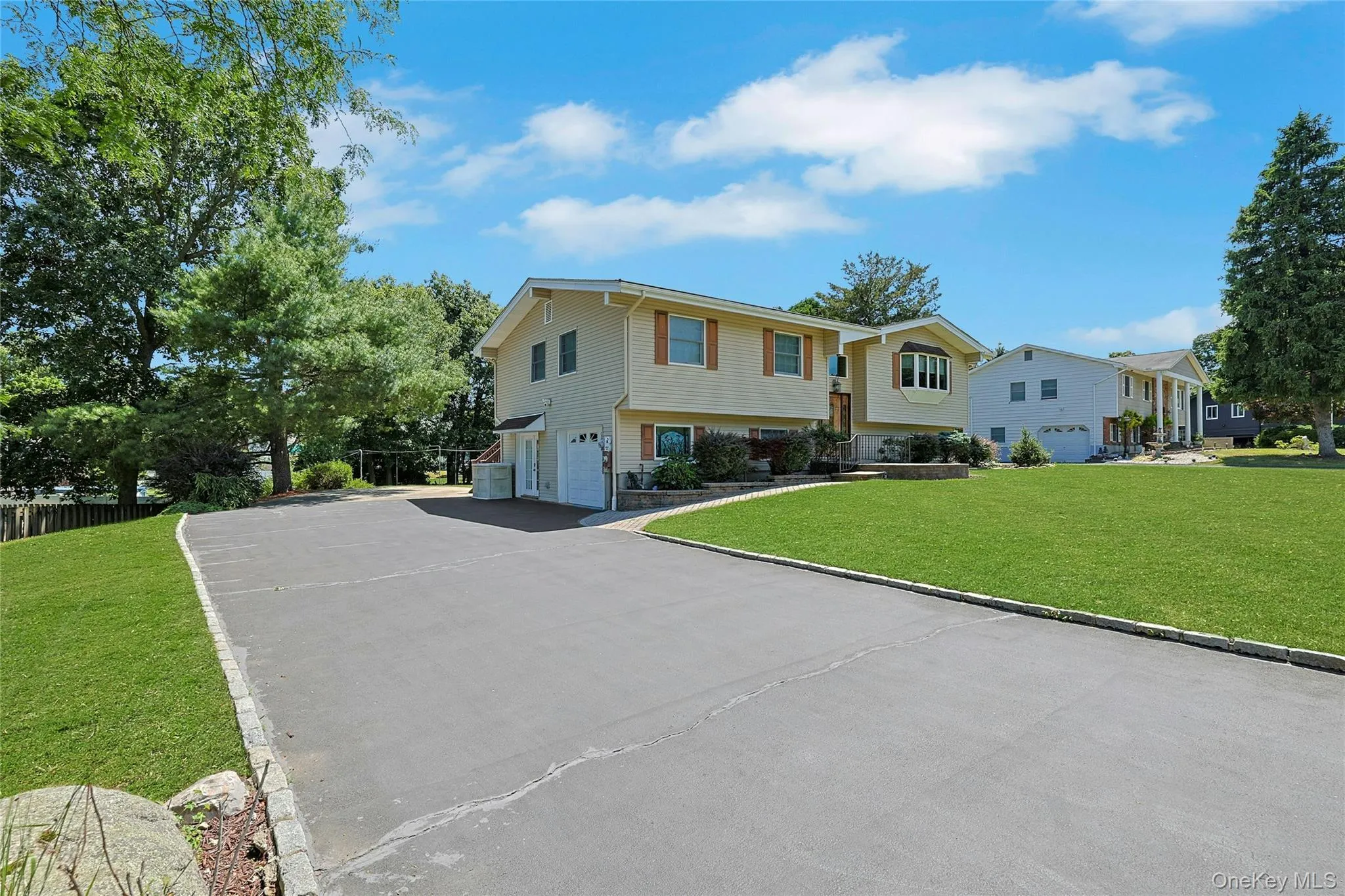 6 Hannah Lane, Clarkstown, NY, 4 Bedrooms Bedrooms, 8 Rooms Rooms,2 BathroomsBathrooms,Residential,For Rent,Hannah,0,1012931 6 Hannah Lane, Clarkstown, NY, 4 Bedrooms Bedrooms, 8 Rooms Rooms,2 BathroomsBathrooms,Residential,For Rent,Hannah,0,1012931