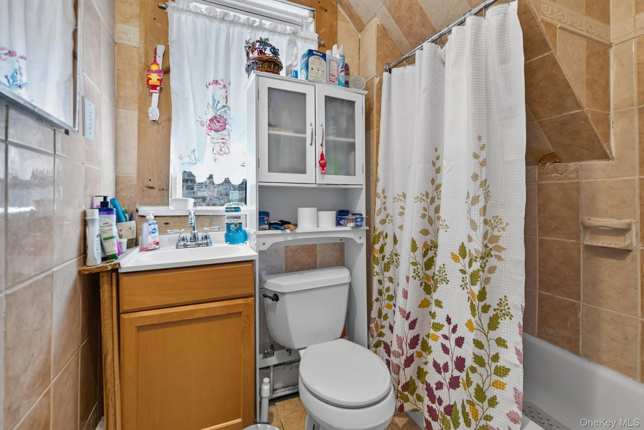 188 Dubois Street, Newburgh (city), NY, 5 Bedrooms Bedrooms, 5 Rooms Rooms,2 BathroomsBathrooms,Residential,For Rent,Dubois,0,1012933 188 Dubois Street, Newburgh (city), NY, 5 Bedrooms Bedrooms, 5 Rooms Rooms,2 BathroomsBathrooms,Residential,For Rent,Dubois,0,1012933
