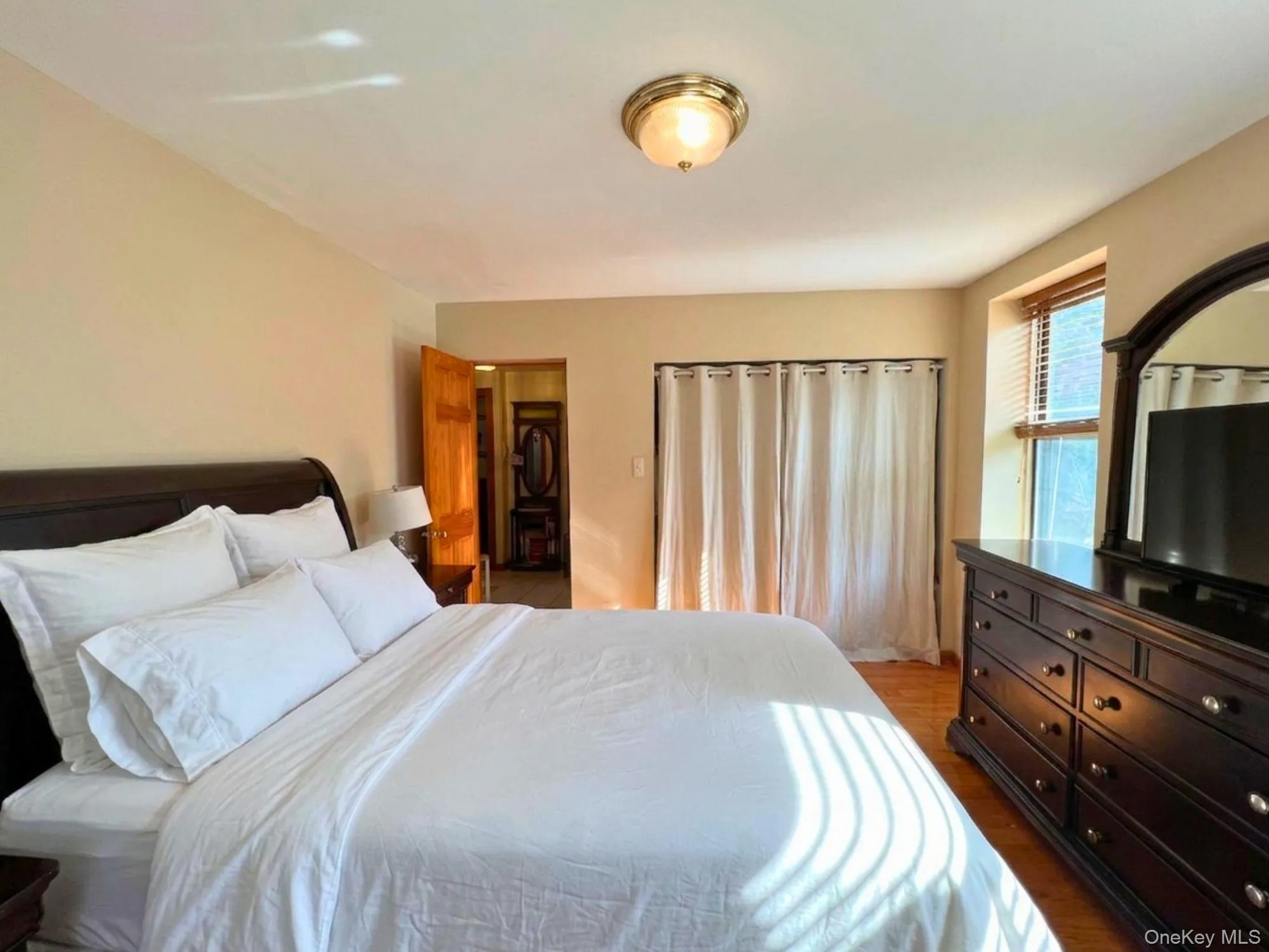 19-48 80 Street, New York, NY, 2 Bedrooms Bedrooms, 4 Rooms Rooms,1 BathroomBathrooms,Residential,For Rent,80,0,1012934 19-48 80 Street, New York, NY, 2 Bedrooms Bedrooms, 4 Rooms Rooms,1 BathroomBathrooms,Residential,For Rent,80,0,1012934