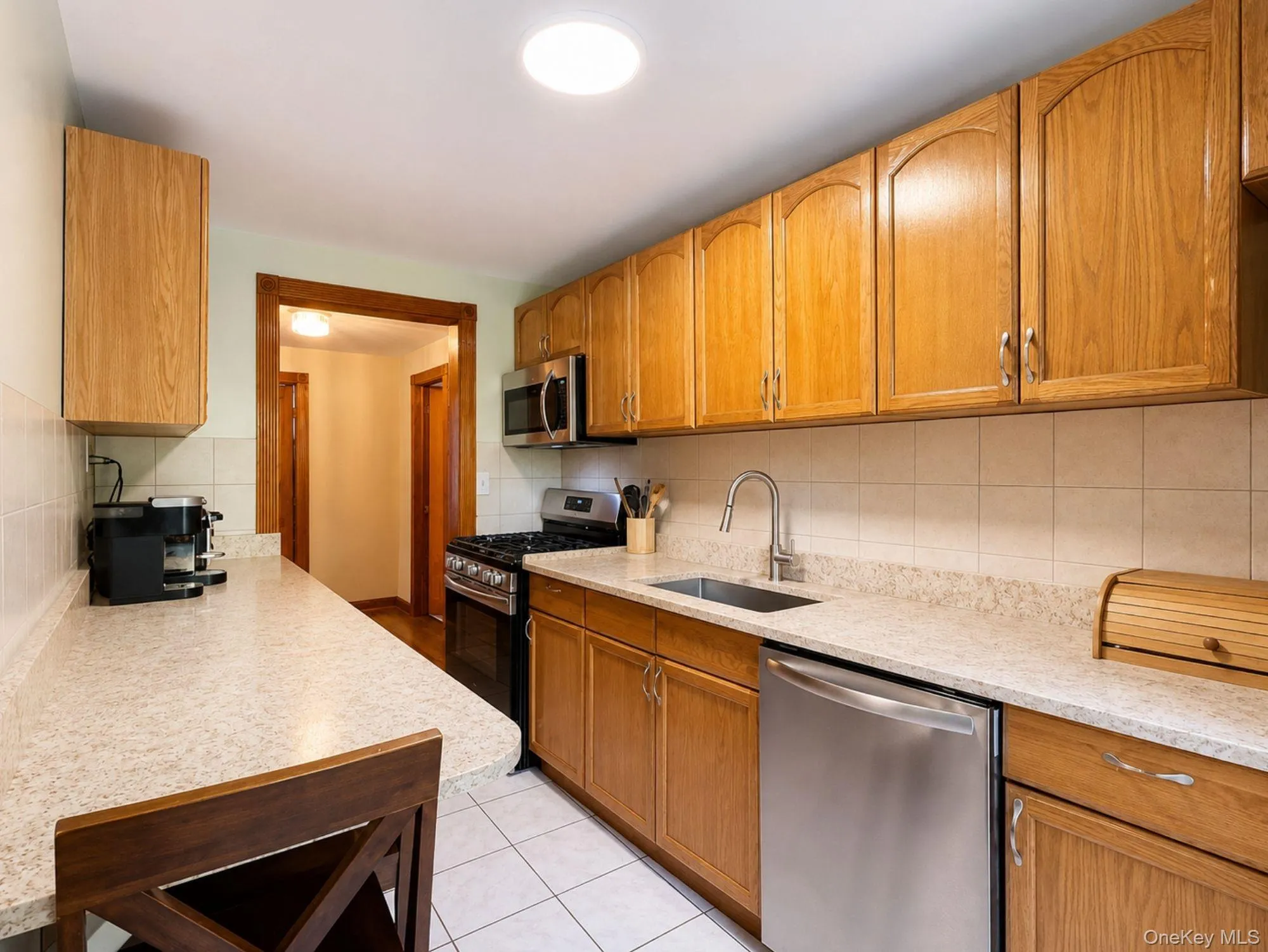 19-48 80 Street, New York, NY, 2 Bedrooms Bedrooms, 4 Rooms Rooms,1 BathroomBathrooms,Residential,For Rent,80,0,1012934 19-48 80 Street, New York, NY, 2 Bedrooms Bedrooms, 4 Rooms Rooms,1 BathroomBathrooms,Residential,For Rent,80,0,1012934
