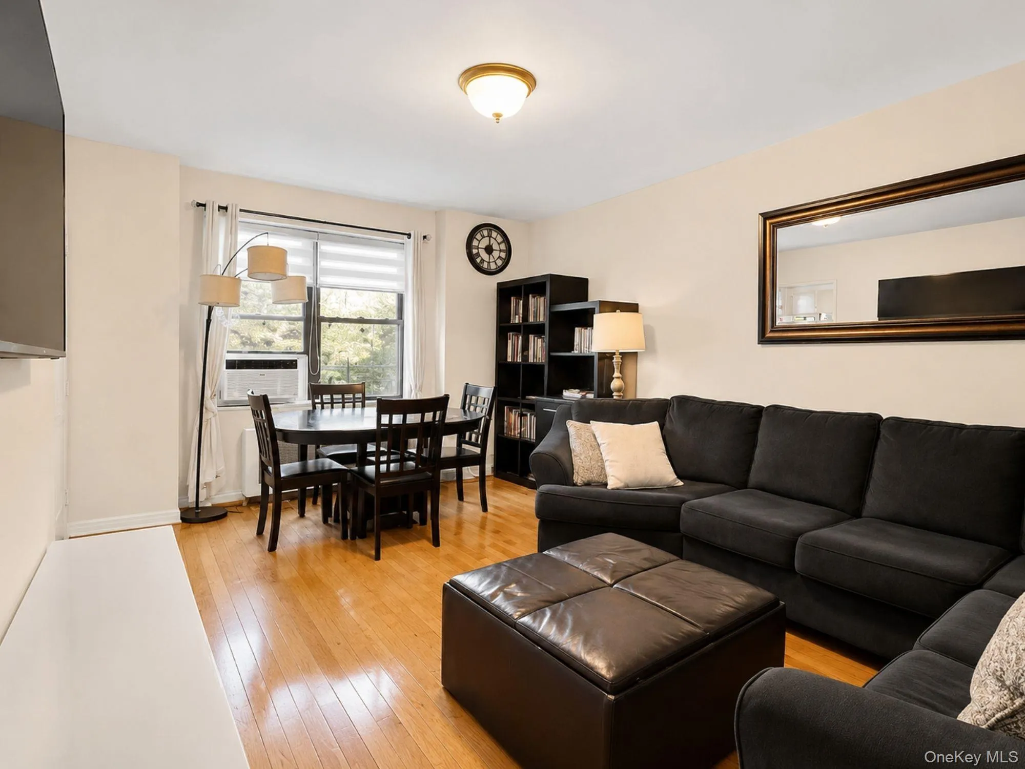 19-48 80 Street, New York, NY, 2 Bedrooms Bedrooms, 4 Rooms Rooms,1 BathroomBathrooms,Residential,For Rent,80,0,1012934 19-48 80 Street, New York, NY, 2 Bedrooms Bedrooms, 4 Rooms Rooms,1 BathroomBathrooms,Residential,For Rent,80,0,1012934