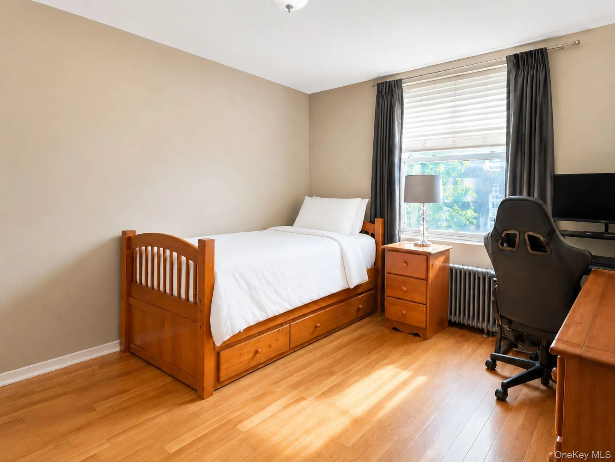 19-48 80 Street, New York, NY, 2 Bedrooms Bedrooms, 4 Rooms Rooms,1 BathroomBathrooms,Residential,For Rent,80,0,1012934 19-48 80 Street, New York, NY, 2 Bedrooms Bedrooms, 4 Rooms Rooms,1 BathroomBathrooms,Residential,For Rent,80,0,1012934