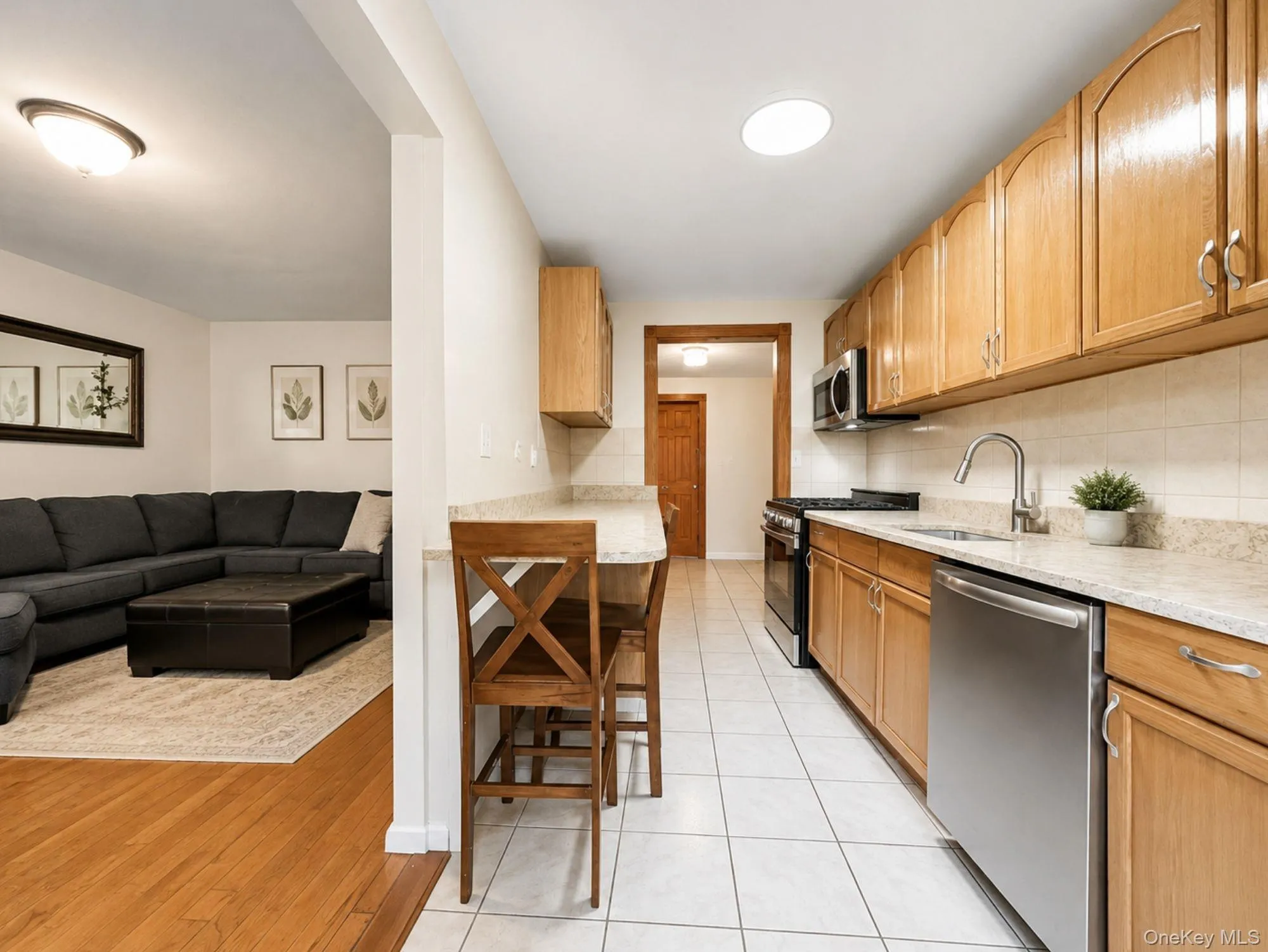 19-48 80 Street, New York, NY, 2 Bedrooms Bedrooms, 4 Rooms Rooms,1 BathroomBathrooms,Residential,For Rent,80,0,1012934 19-48 80 Street, New York, NY, 2 Bedrooms Bedrooms, 4 Rooms Rooms,1 BathroomBathrooms,Residential,For Rent,80,0,1012934