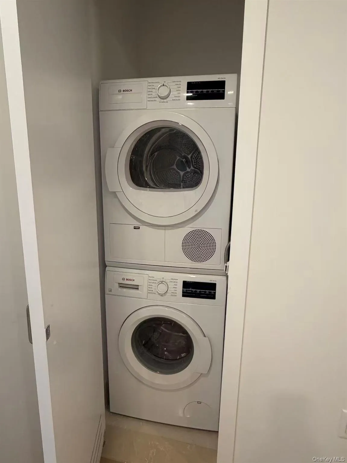33-71 Prince Street, New York, NY, 1 Bedroom Bedrooms, 4 Rooms Rooms,1 BathroomBathrooms,Residential Lease,For Rent,Prince,0,1012938 33-71 Prince Street, New York, NY, 1 Bedroom Bedrooms, 4 Rooms Rooms,1 BathroomBathrooms,Residential Lease,For Rent,Prince,0,1012938