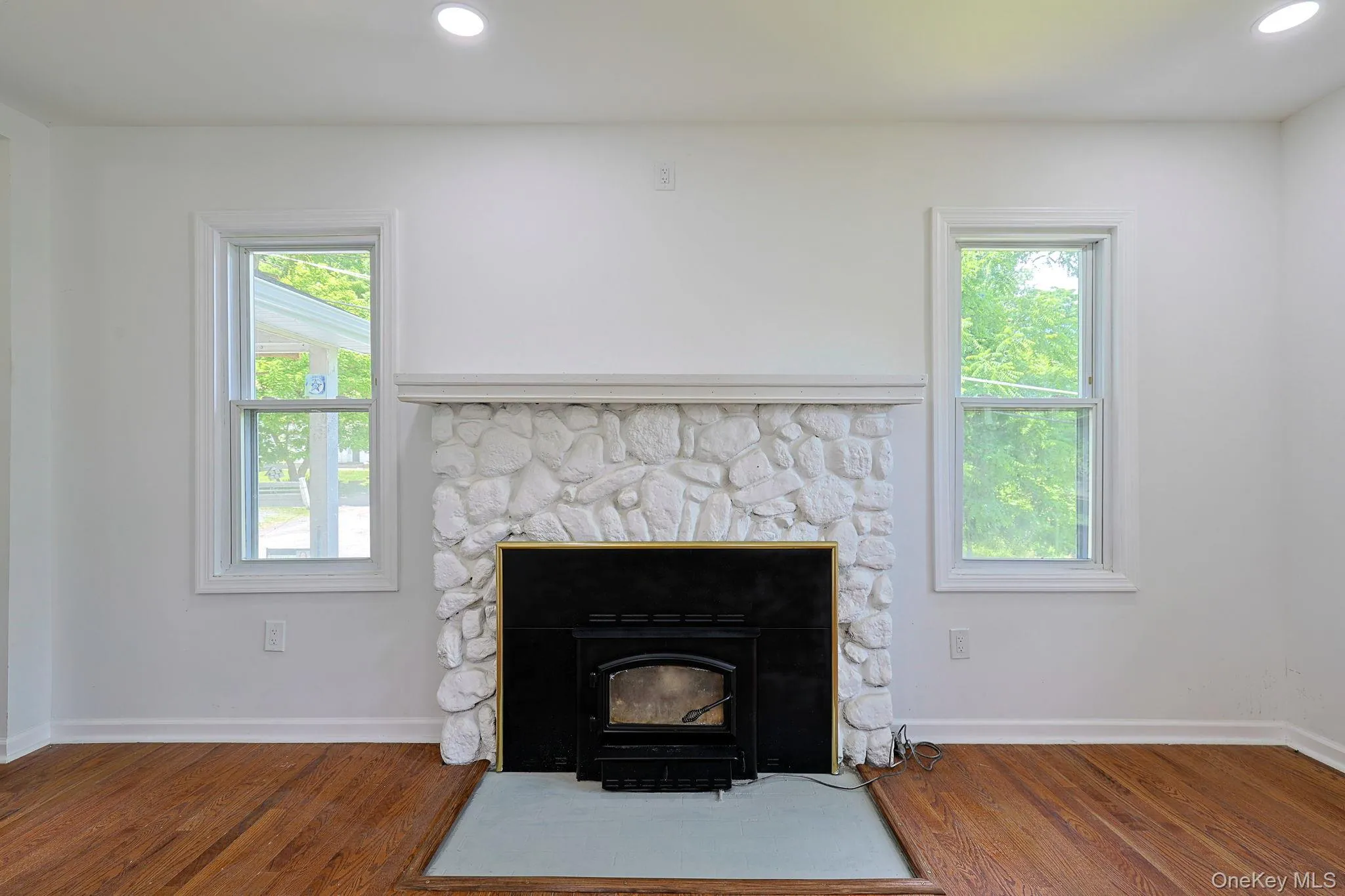 20 Nevins Street, Wawarsing, NY, 3 Bedrooms Bedrooms, 6 Rooms Rooms,2 BathroomsBathrooms,Residential,For Rent,Nevins,0,1012940 20 Nevins Street, Wawarsing, NY, 3 Bedrooms Bedrooms, 6 Rooms Rooms,2 BathroomsBathrooms,Residential,For Rent,Nevins,0,1012940