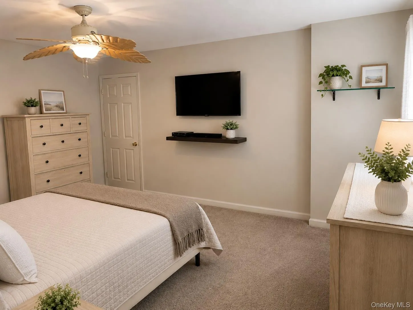 32 Park Ave, Babylon, NY, 1 Bedroom Bedrooms, 4 Rooms Rooms,1 BathroomBathrooms,Residential Lease,For Rent,Park Ave,0,1012941 32 Park Ave, Babylon, NY, 1 Bedroom Bedrooms, 4 Rooms Rooms,1 BathroomBathrooms,Residential Lease,For Rent,Park Ave,0,1012941