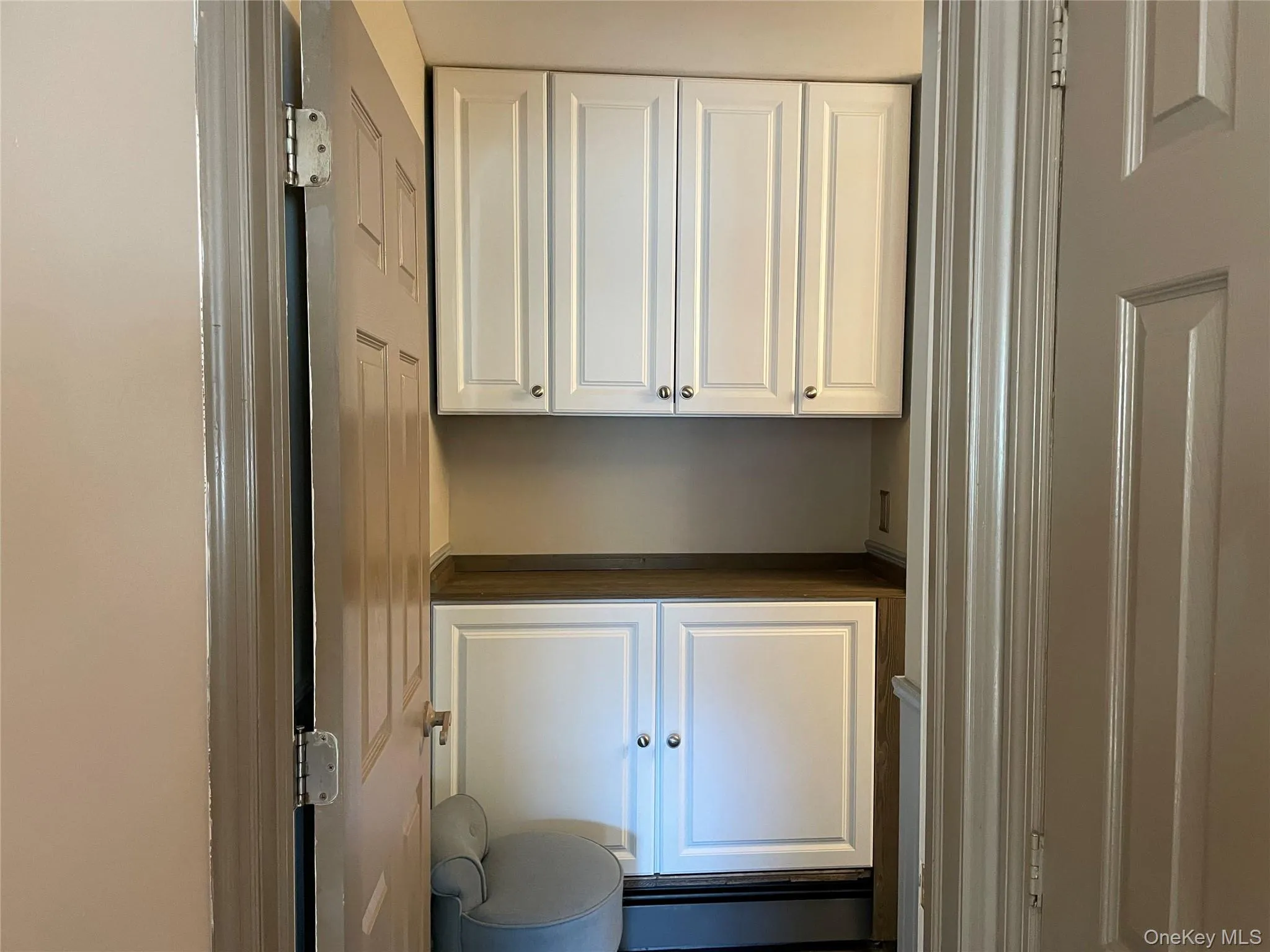 32 Park Ave, Babylon, NY, 1 Bedroom Bedrooms, 4 Rooms Rooms,1 BathroomBathrooms,Residential Lease,For Rent,Park Ave,0,1012941 32 Park Ave, Babylon, NY, 1 Bedroom Bedrooms, 4 Rooms Rooms,1 BathroomBathrooms,Residential Lease,For Rent,Park Ave,0,1012941