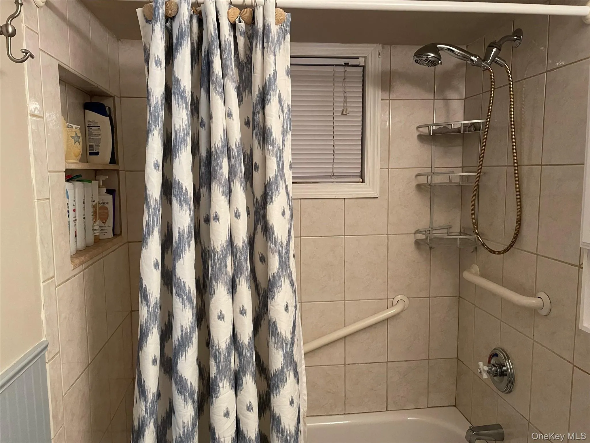 32 Park Ave, Babylon, NY, 1 Bedroom Bedrooms, 4 Rooms Rooms,1 BathroomBathrooms,Residential Lease,For Rent,Park Ave,0,1012941 32 Park Ave, Babylon, NY, 1 Bedroom Bedrooms, 4 Rooms Rooms,1 BathroomBathrooms,Residential Lease,For Rent,Park Ave,0,1012941