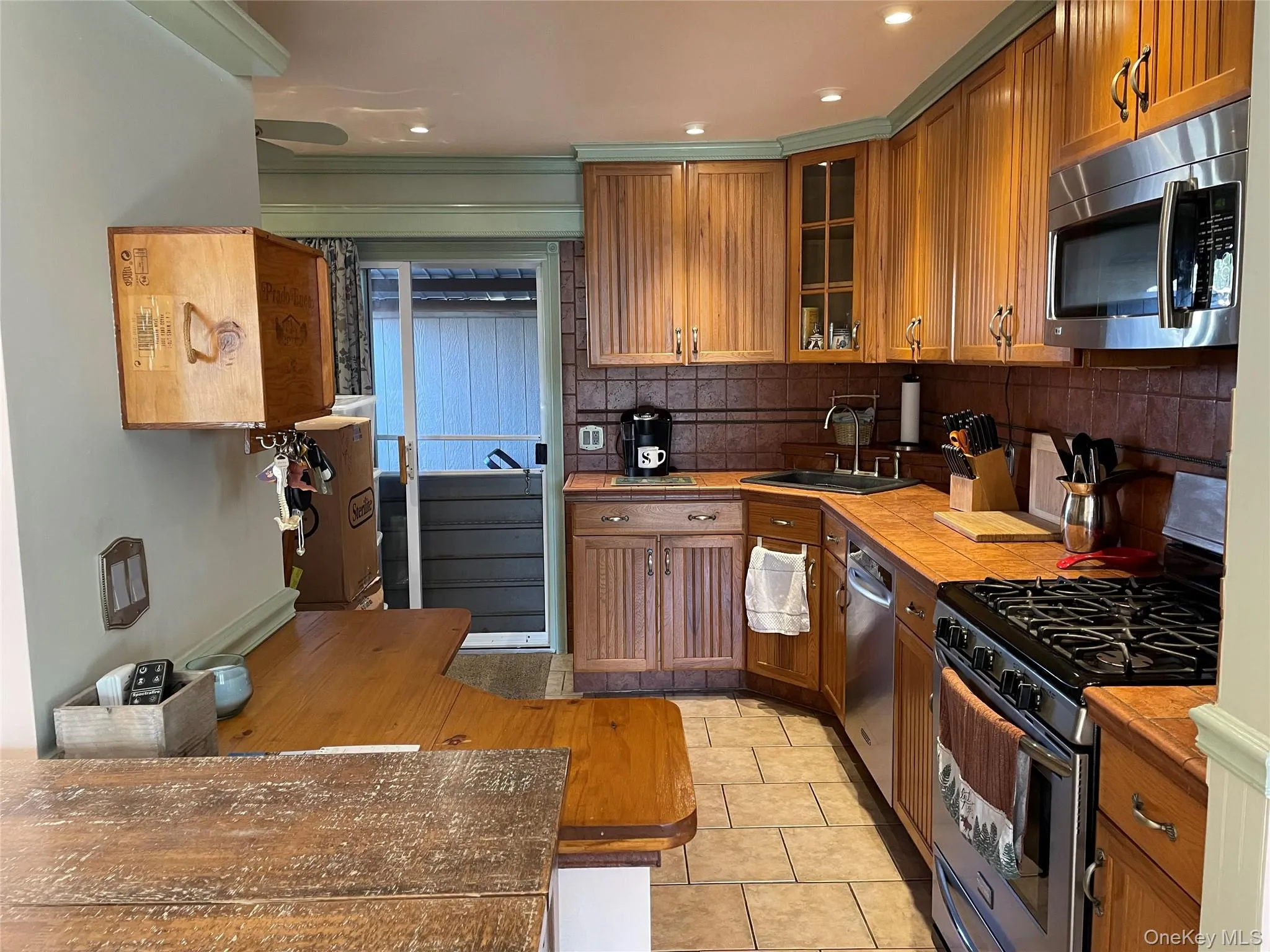 32 Park Ave, Babylon, NY, 1 Bedroom Bedrooms, 4 Rooms Rooms,1 BathroomBathrooms,Residential Lease,For Rent,Park Ave,0,1012941 32 Park Ave, Babylon, NY, 1 Bedroom Bedrooms, 4 Rooms Rooms,1 BathroomBathrooms,Residential Lease,For Rent,Park Ave,0,1012941