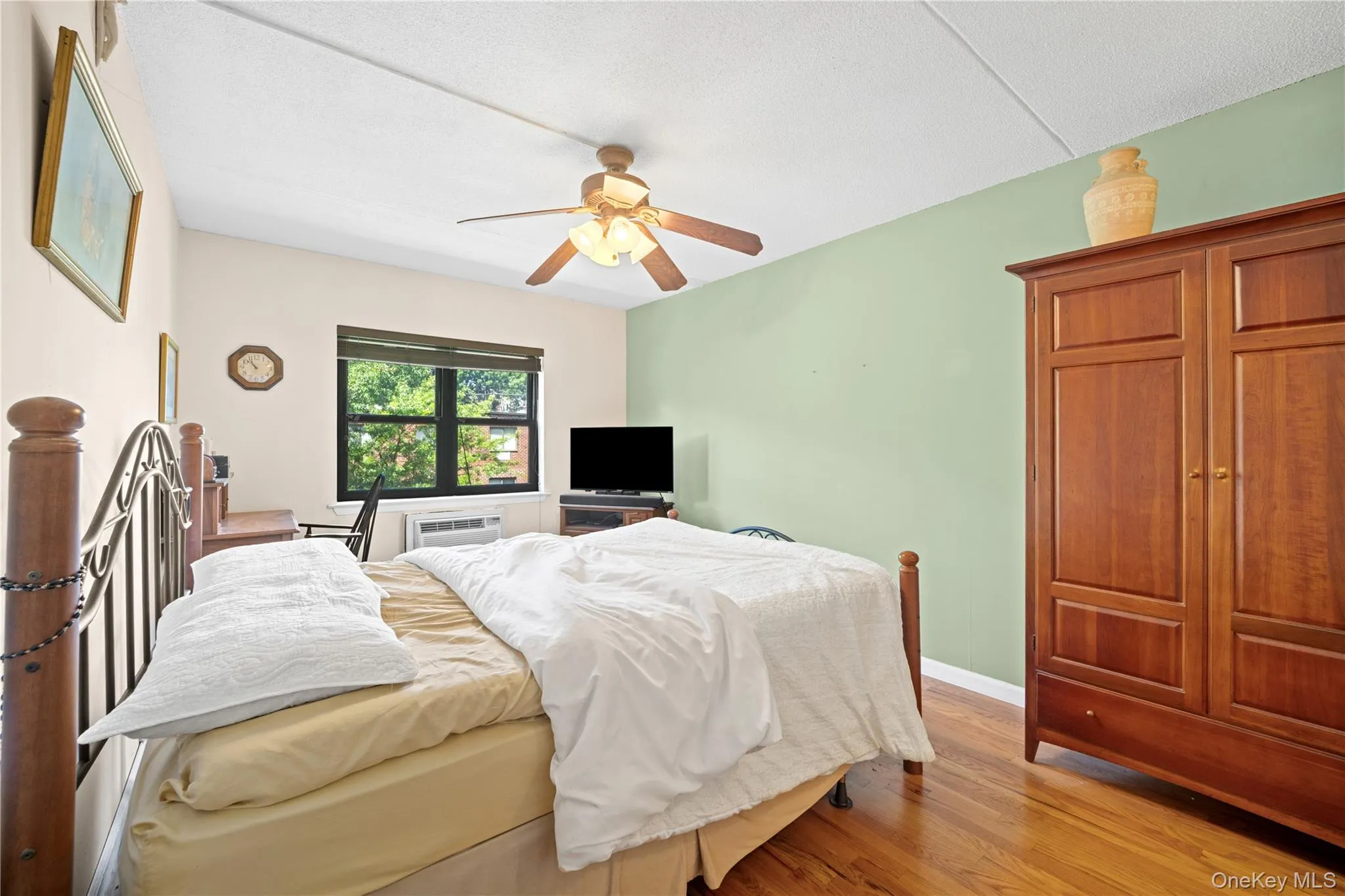 71-34 162nd, New York, NY, 3 Bedrooms Bedrooms, 6 Rooms Rooms,2 BathroomsBathrooms,Residential,For Rent,162nd,0,1012945 71-34 162nd, New York, NY, 3 Bedrooms Bedrooms, 6 Rooms Rooms,2 BathroomsBathrooms,Residential,For Rent,162nd,0,1012945
